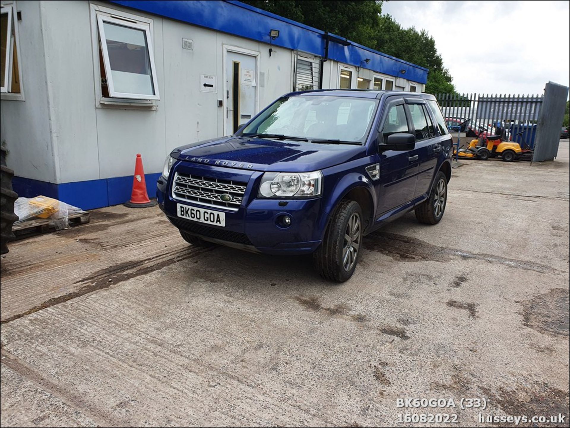 10/60 LAND ROVER FREELANDER HSE TD4 AUTO - 2179cc 5dr Estate (Blue, 118k) - Image 33 of 35