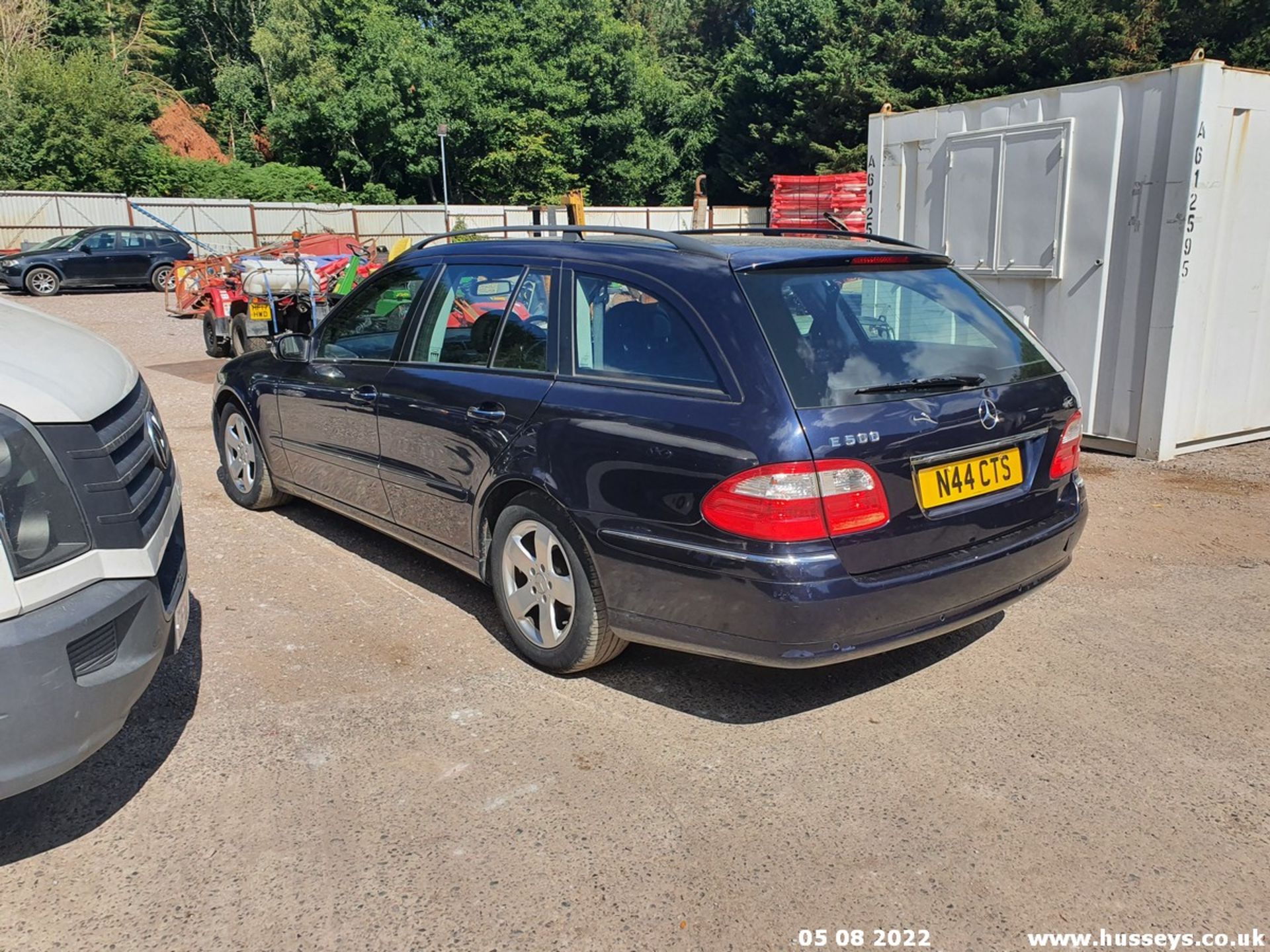 2005 MERCEDES E500 ELEGANCE AUTO - 4966cc 5dr Estate (Blue) - Image 10 of 29