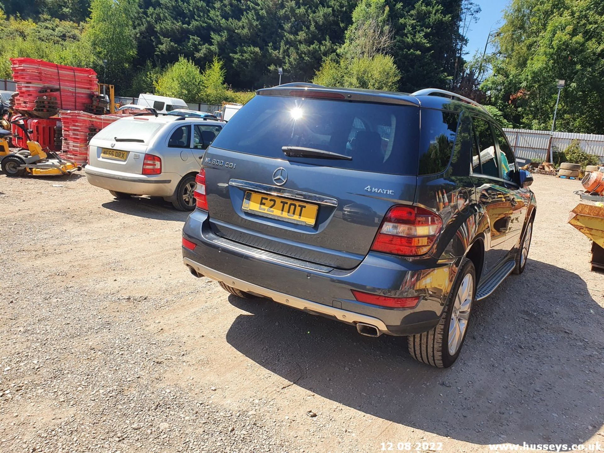 2010 MERCEDES-BENZ ML300 SPORT CDI BLUE-CY A - 2987cc 5dr Estate (Grey, 106k) - Image 13 of 38