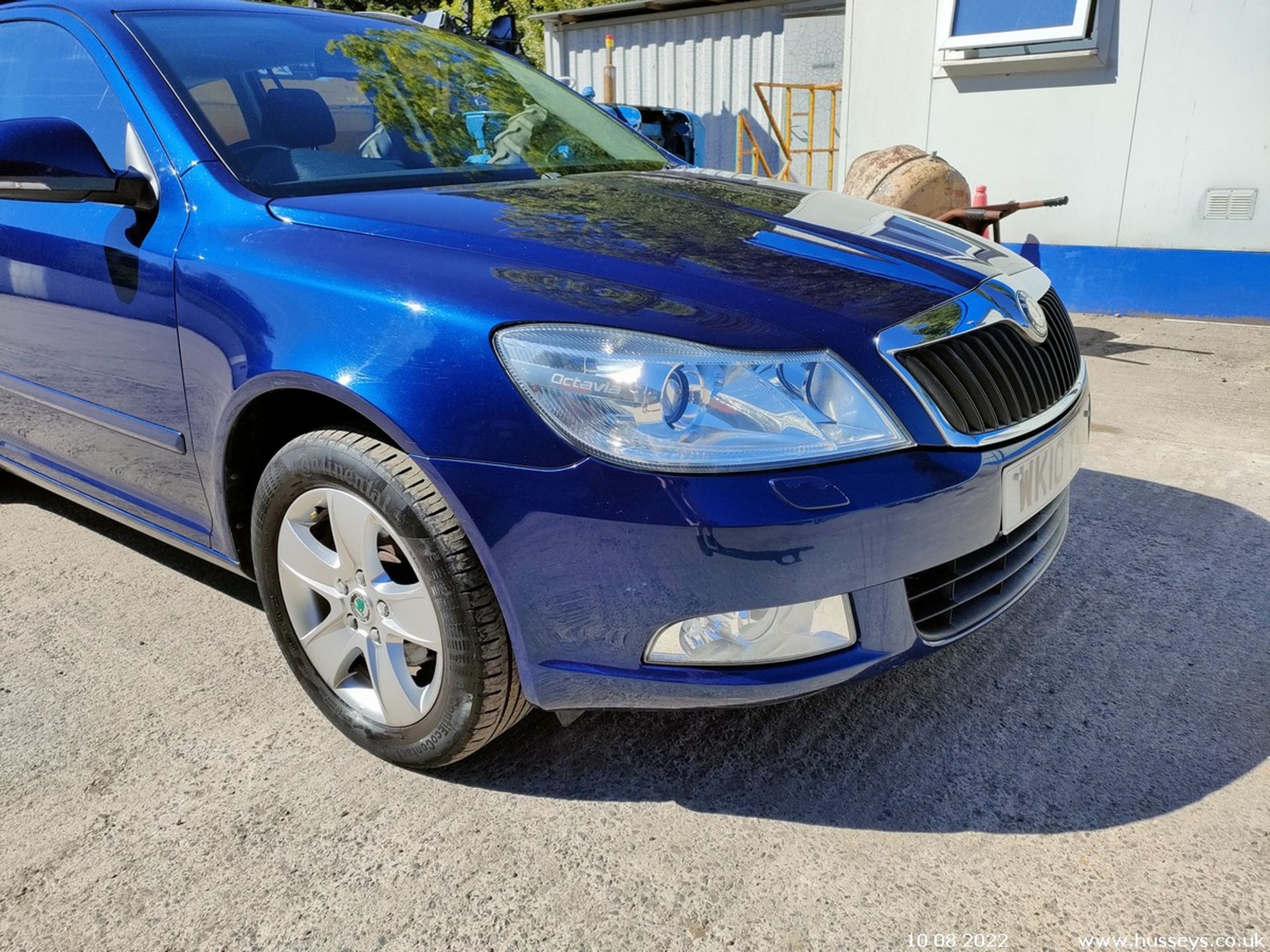 10/10 SKODA OCTAVIA ELEGANCE TDI CR - 1598cc 5dr Estate (Blue, 130k) - Image 12 of 21