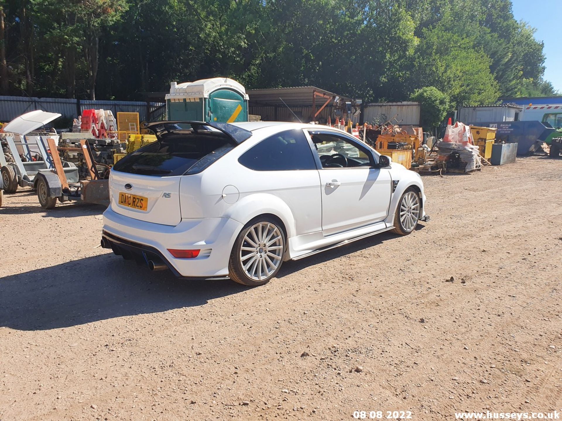 10/10 FORD FOCUS ZETEC S 125 - 1798cc 3dr Hatchback (White, 106k) - Image 13 of 65