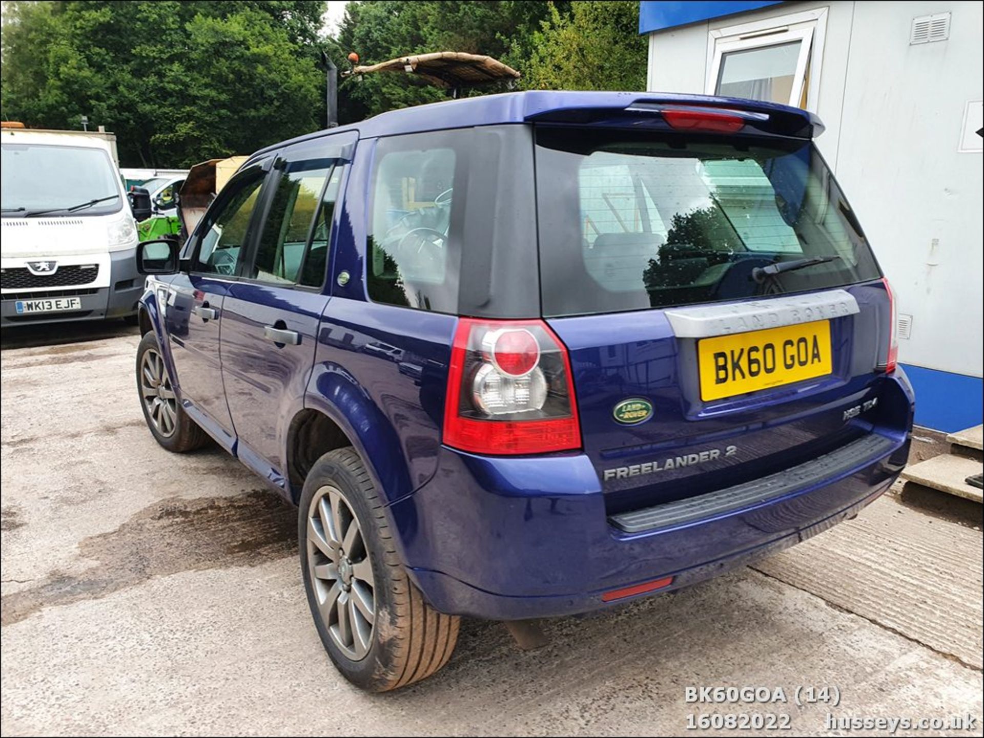 10/60 LAND ROVER FREELANDER HSE TD4 AUTO - 2179cc 5dr Estate (Blue, 118k) - Image 15 of 35