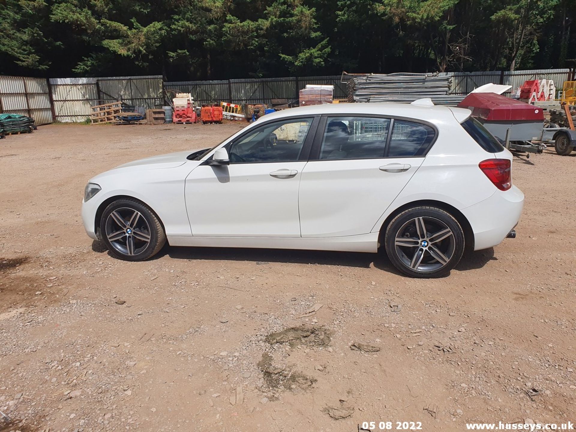 13/13 BMW 116I SPORT TURBO - 1598cc 5dr Hatchback (White, 100k) - Image 9 of 60