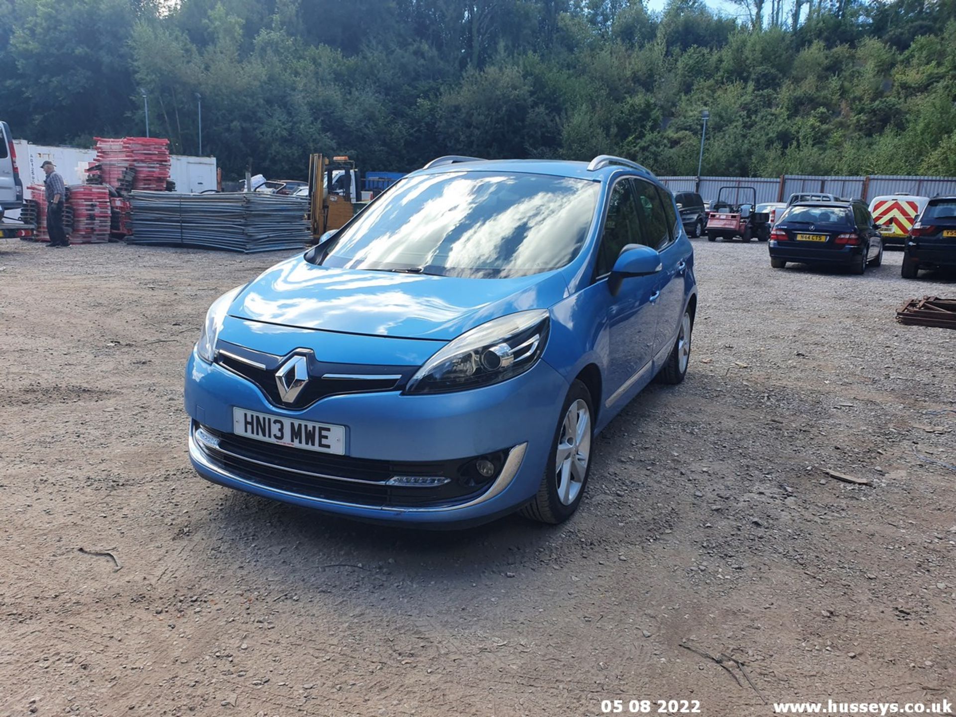 13/13 RENAULT G SCENIC D-QUE TT ENERGY - 1461cc 5dr MPV (Blue) - Image 9 of 43