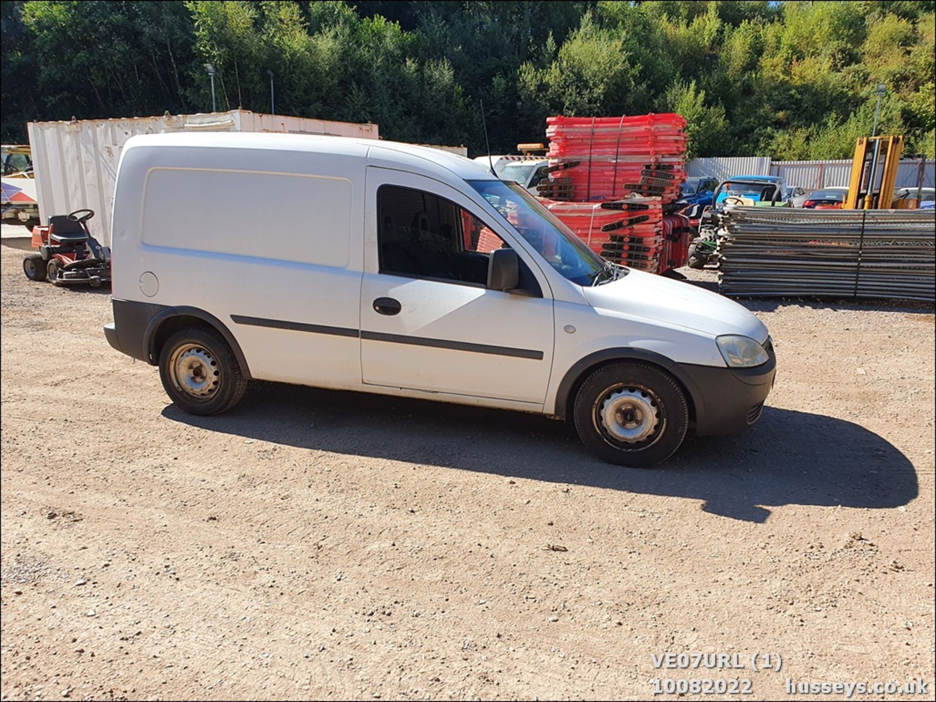 07/07 VAUXHALL COMBO 1700 CDTI - 1248cc 5dr Van (White) - Image 2 of 20