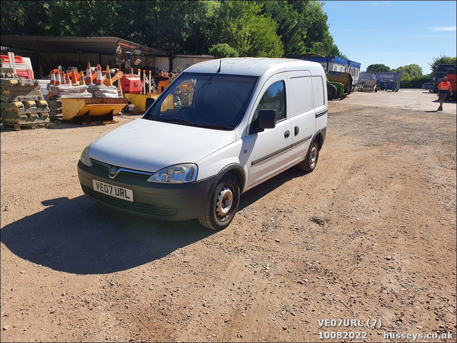 07/07 VAUXHALL COMBO 1700 CDTI - 1248cc 5dr Van (White) - Image 8 of 20