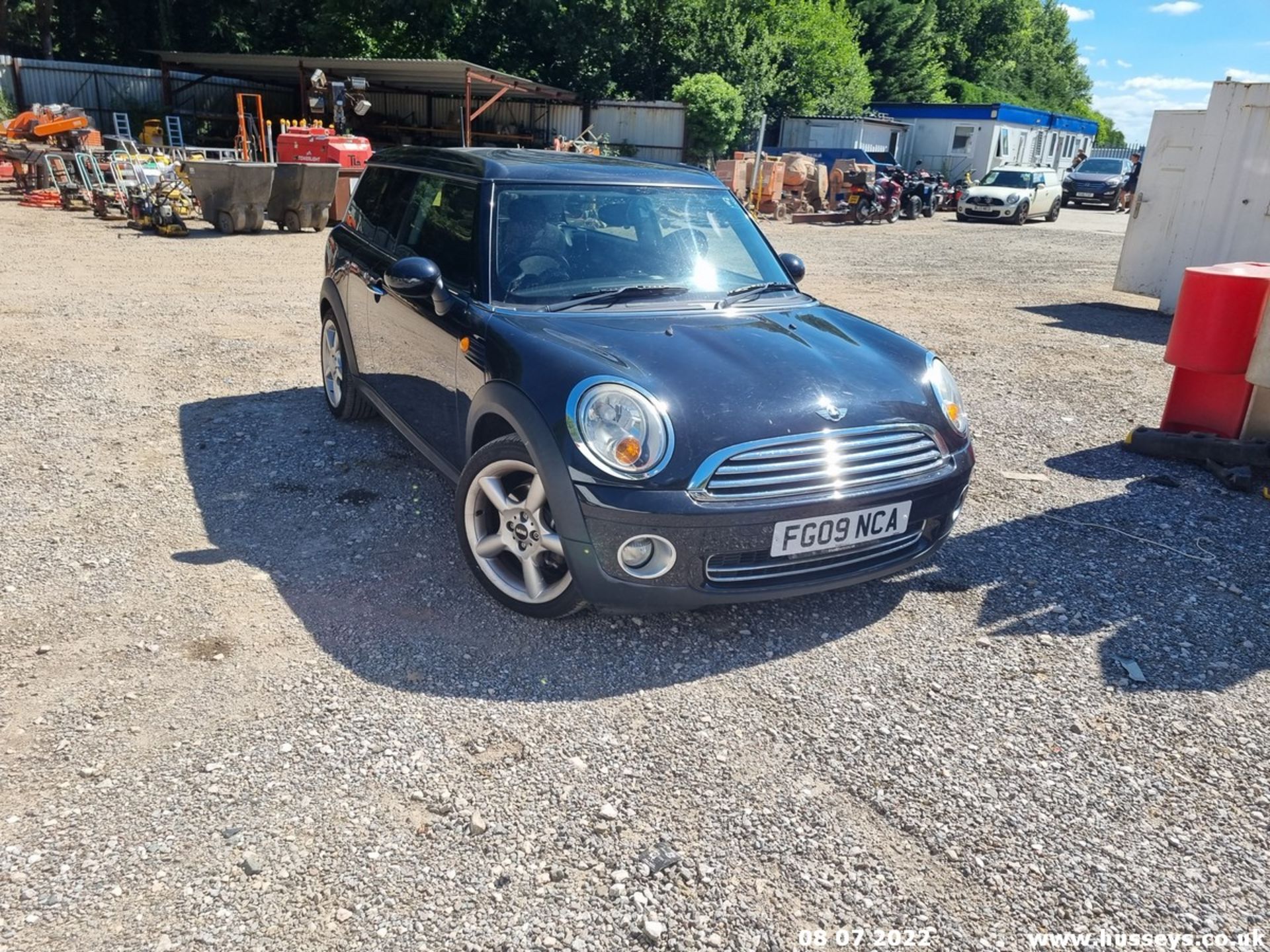 09/09 MINI COOPER CLUBMAN - 1598cc 5dr Estate (Black, 75k) - Image 3 of 34