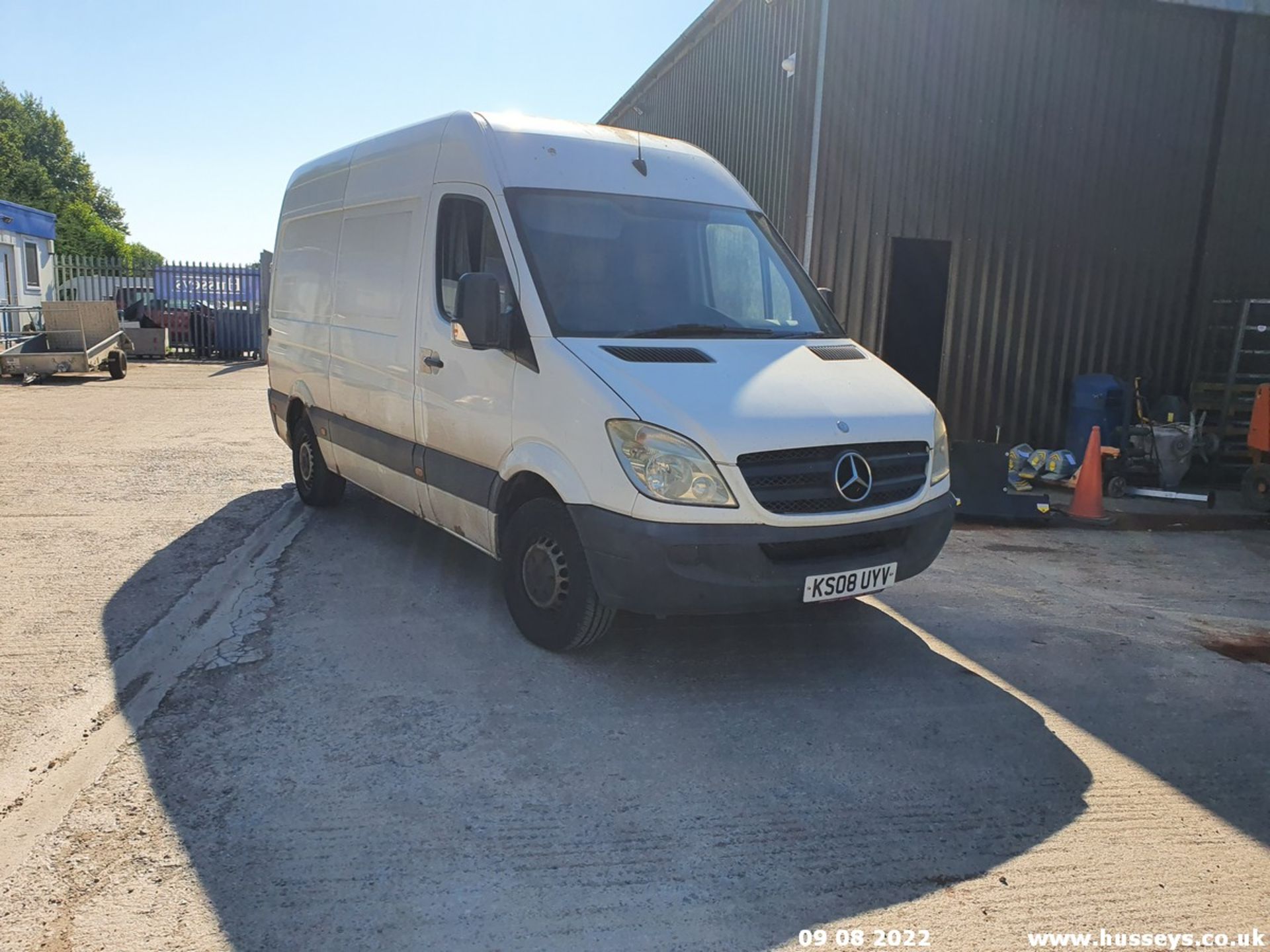 08/08 MERCEDES SPRINTER 311 CDI MWB - 2148cc 5dr Van (White, 206k) - Image 6 of 18