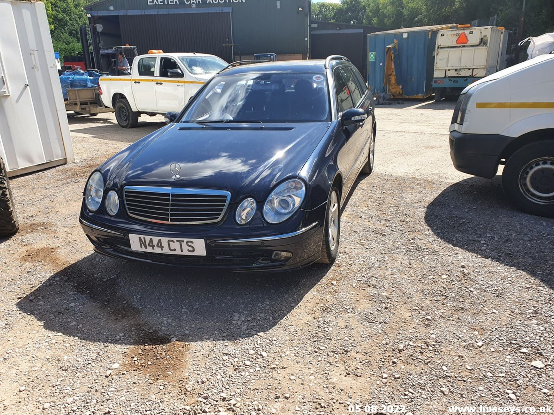 2005 MERCEDES E500 ELEGANCE AUTO - 4966cc 5dr Estate (Blue) - Image 7 of 29