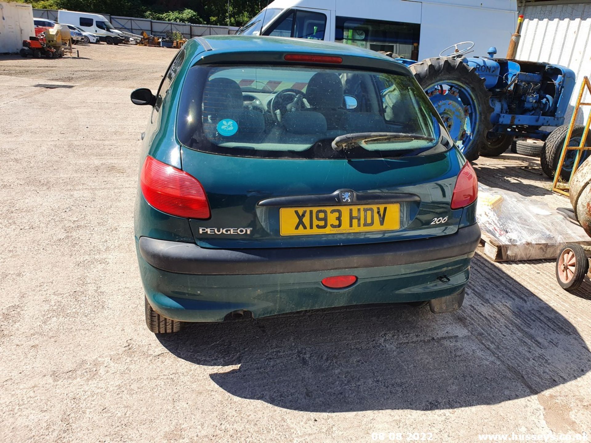 2001 PEUGEOT 206 LX AUTO - 1360cc 3dr Hatchback (Green) - Image 9 of 22