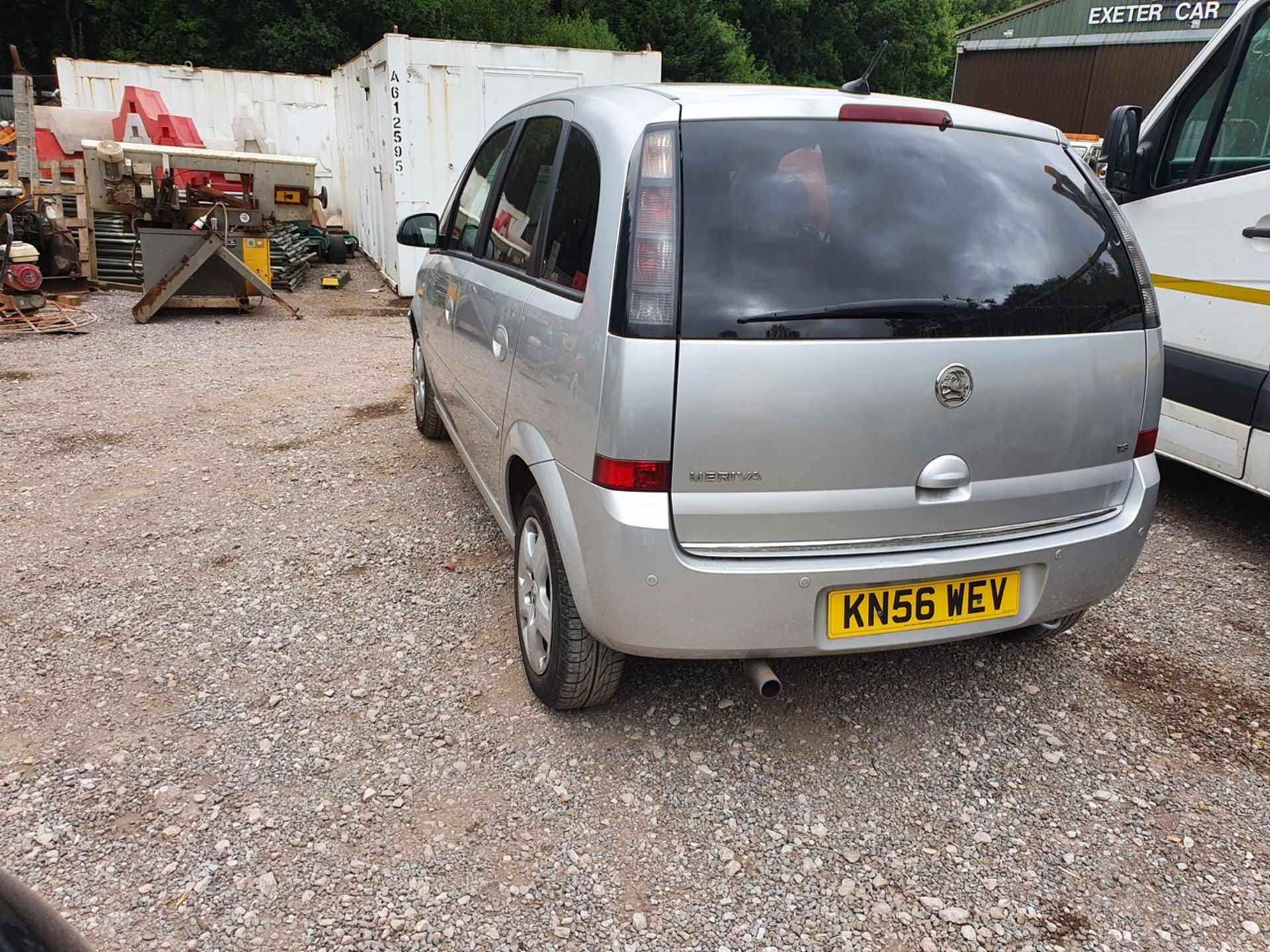 06/56 VAUXHALL MERIVA DESIGN 16V - 1796cc 5dr MPV (Silver) - Image 19 of 32