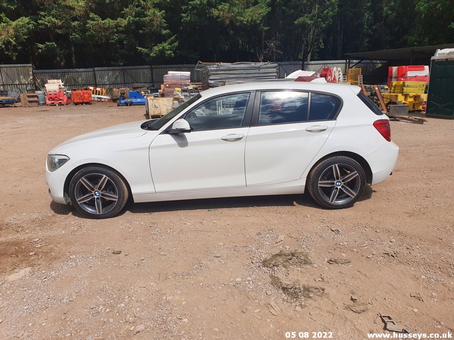 13/13 BMW 116I SPORT TURBO - 1598cc 5dr Hatchback (White, 100k) - Image 8 of 60