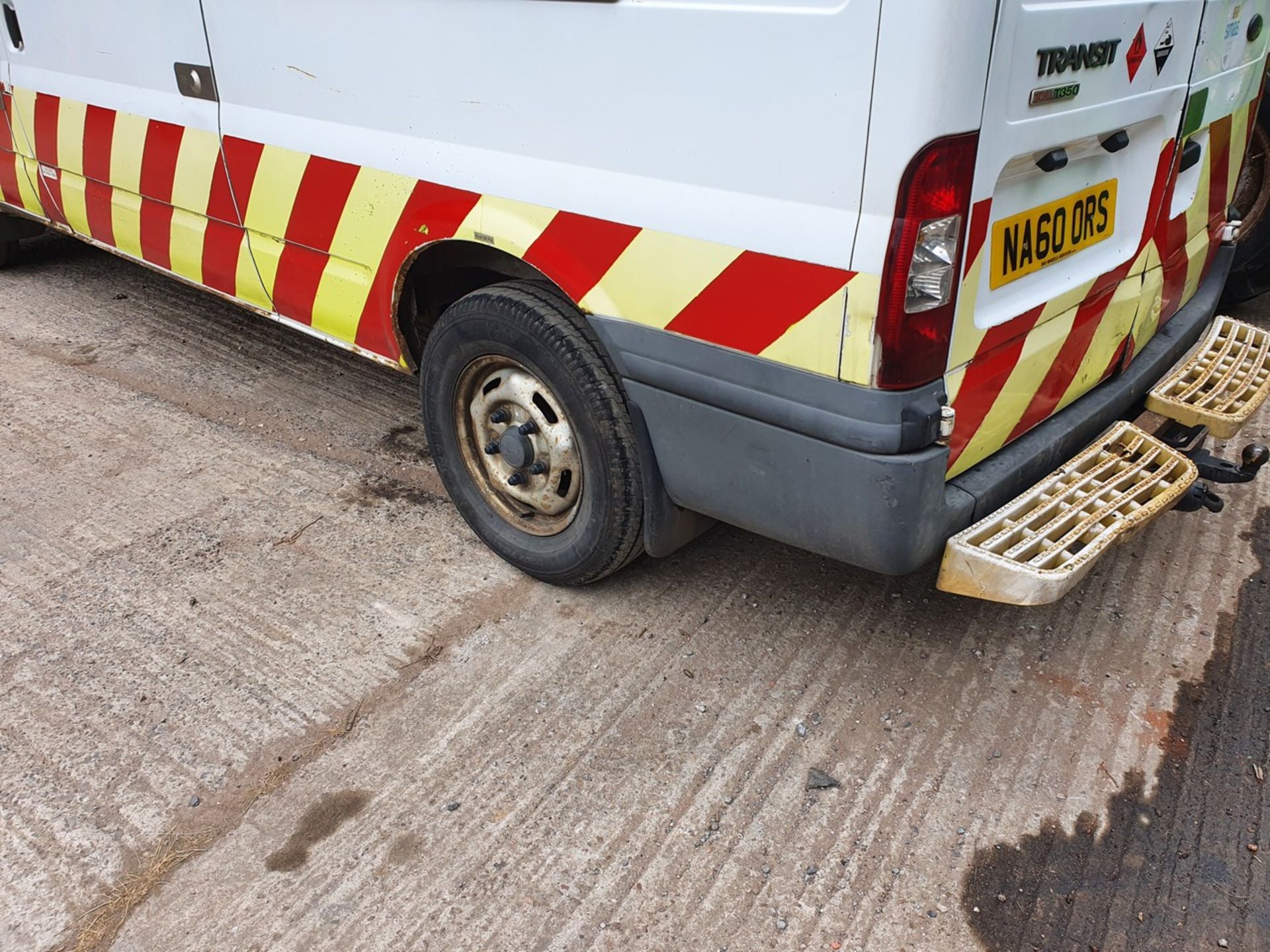 10/60 FORD TRANSIT 100 T350L RWD - 2402cc Van (White, 162k) - Image 18 of 27