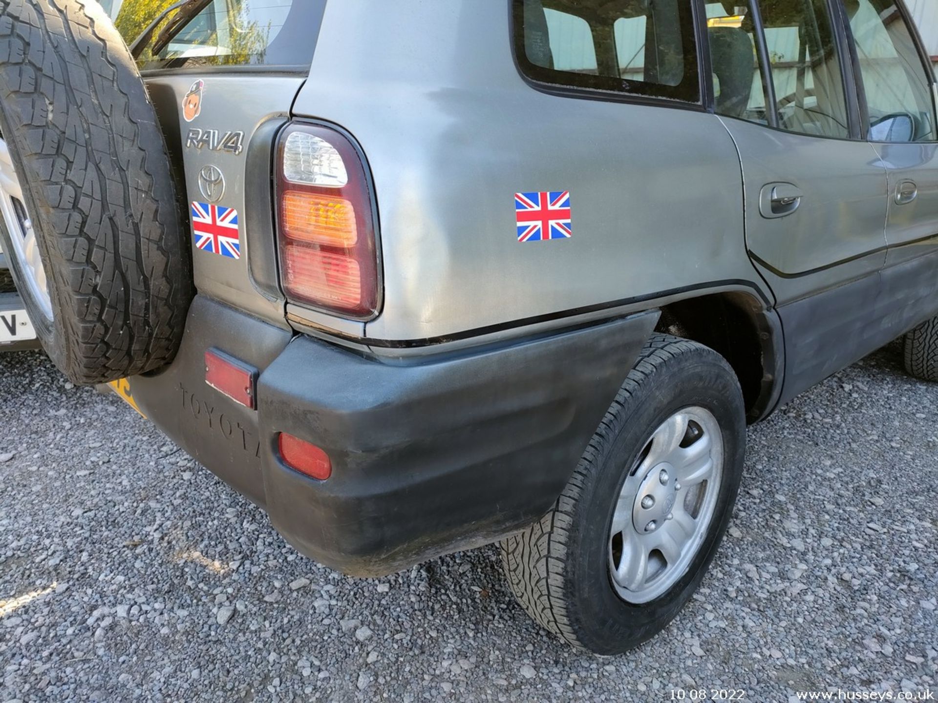 1999 TOYOTA RAV-4 GX - 1998cc 5dr Estate (Silver) - Image 15 of 25