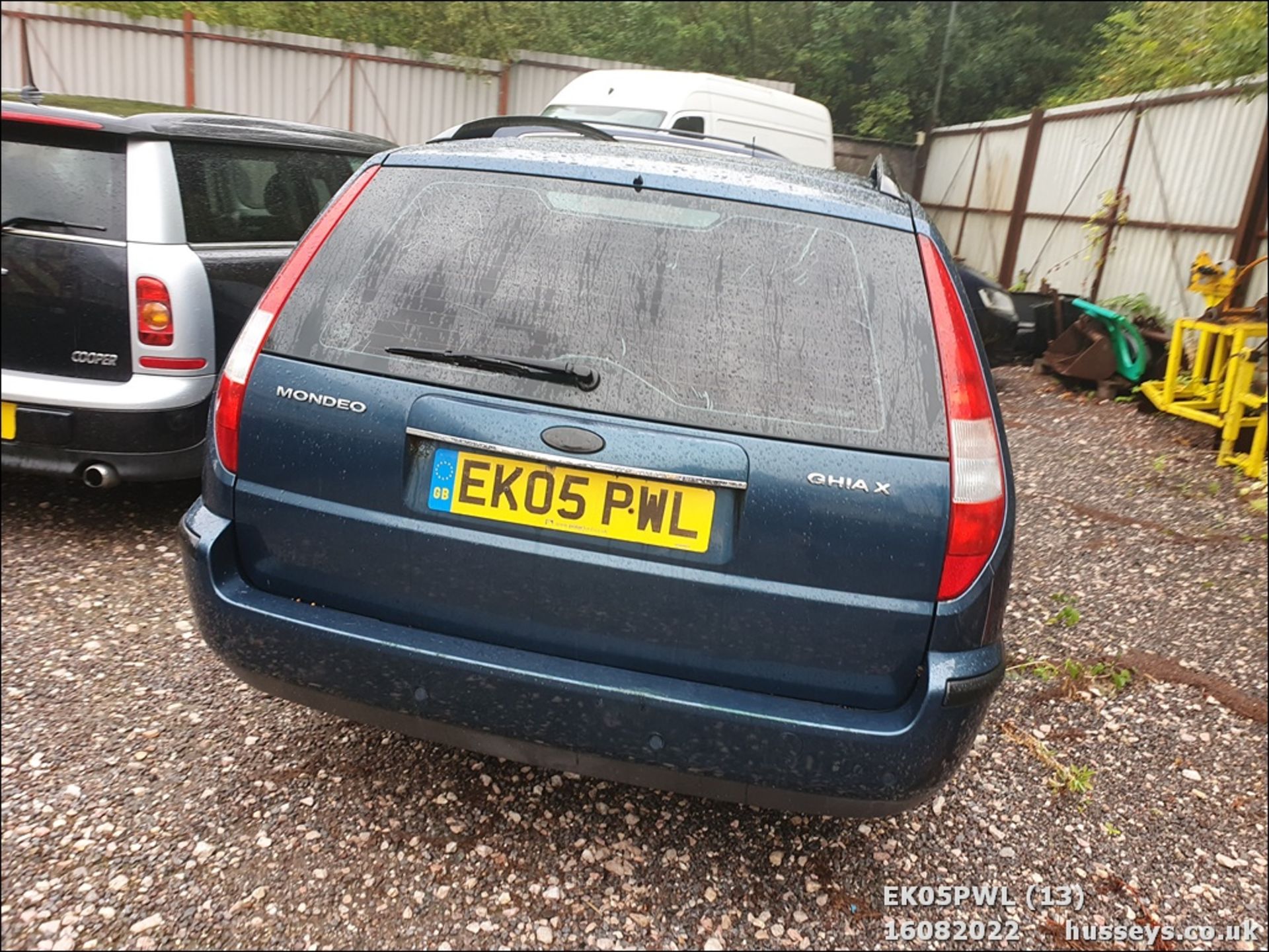 05/05 FORD MONDEO GHIA X V6 - 2967cc 5dr Estate (Blue, 75k) - Image 13 of 22