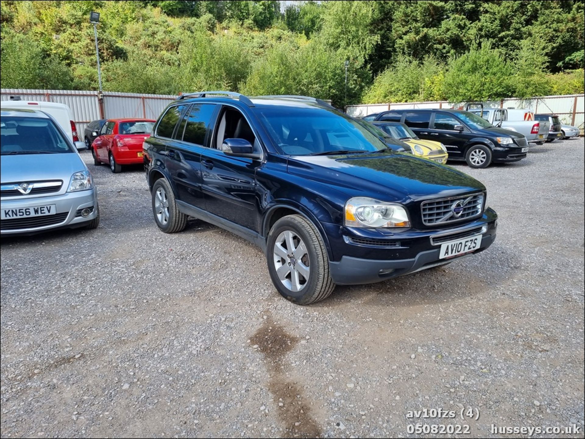 10/10 VOLVO XC90 ACTIVE AWD D5 - 2401cc 5dr Estate (Blue, 100k) - Image 4 of 31