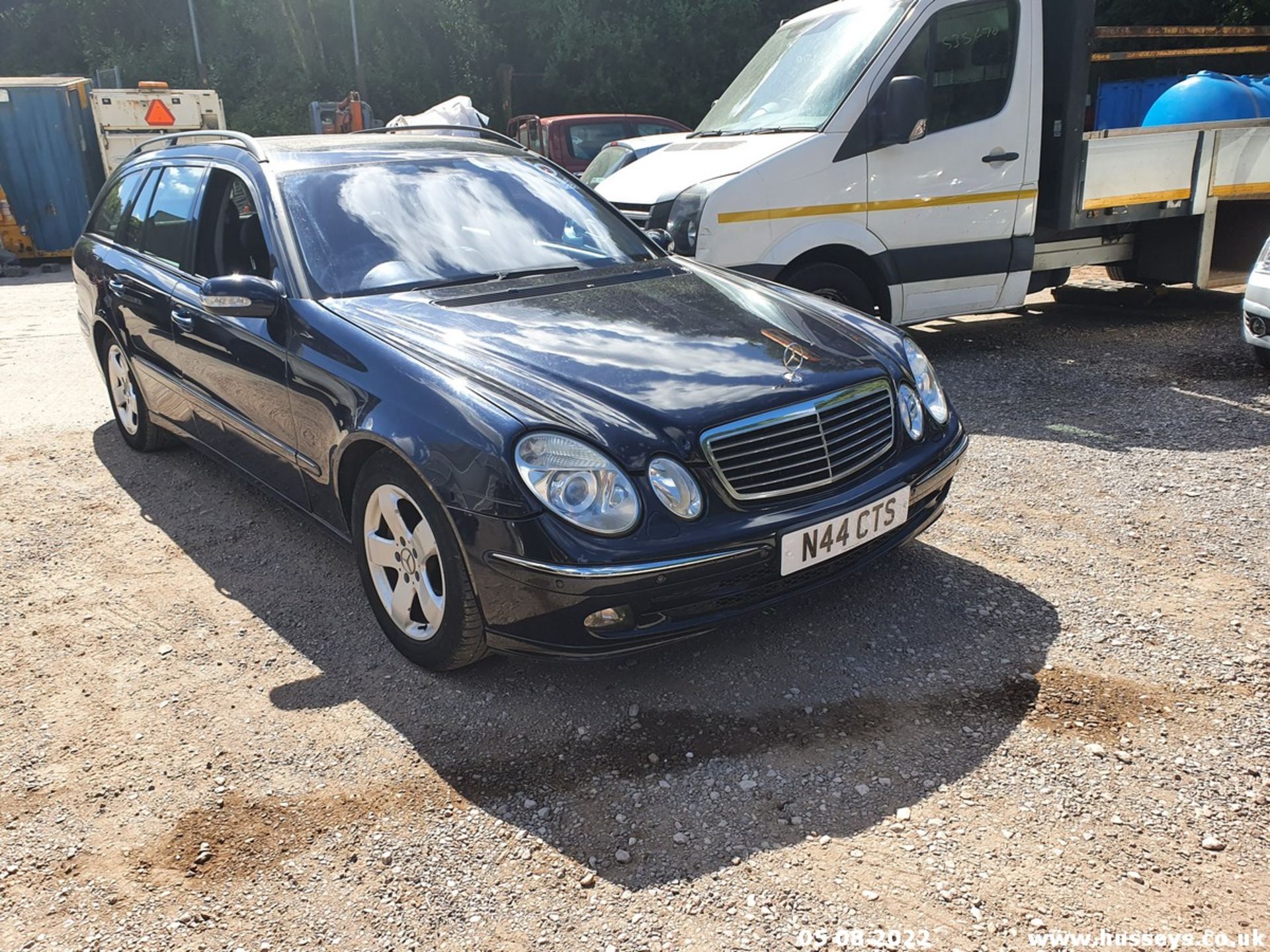 2005 MERCEDES E500 ELEGANCE AUTO - 4966cc 5dr Estate (Blue) - Image 4 of 29