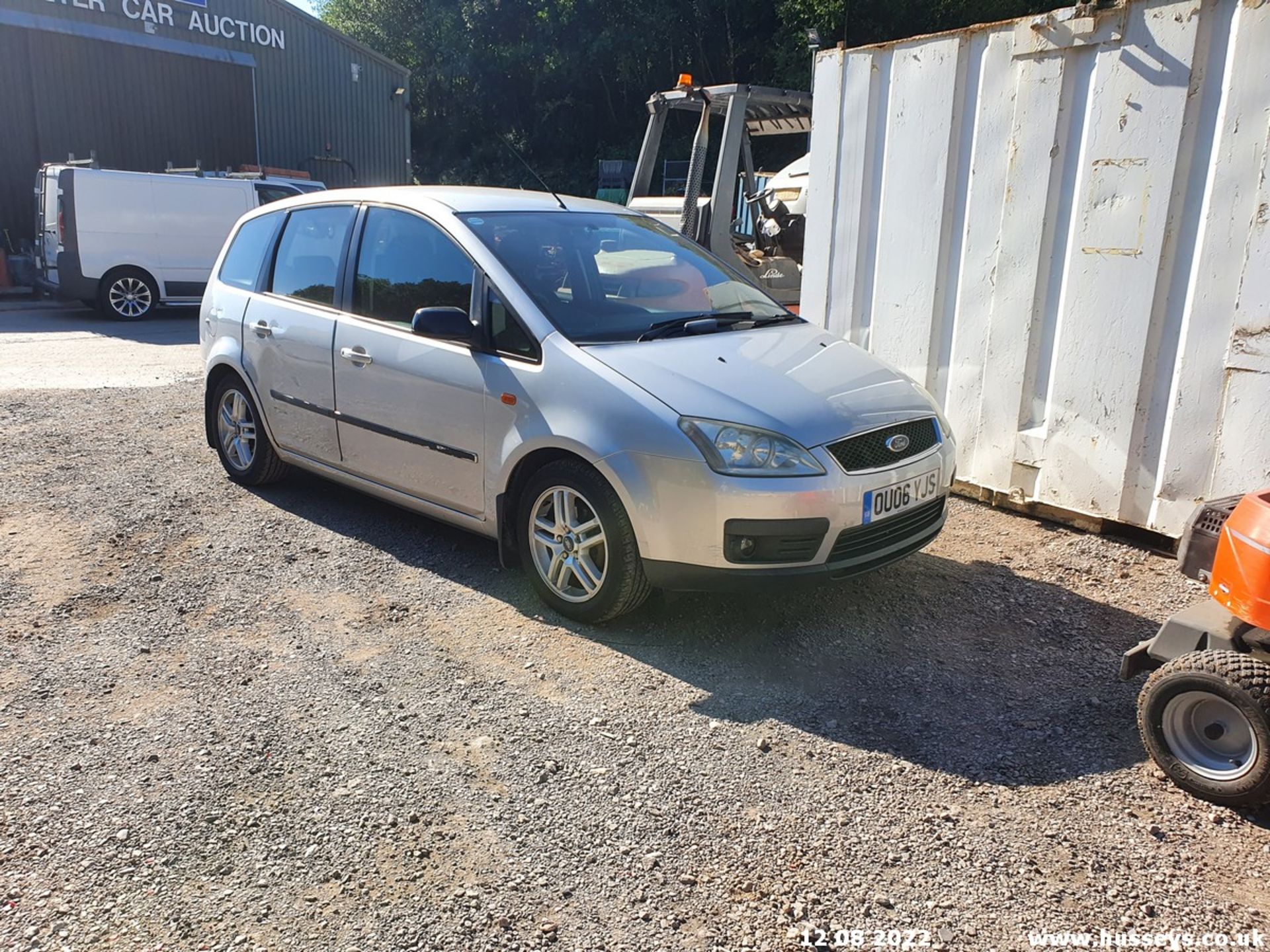 06/06 FORD FOCUS C-MAX ZETEC - 1596cc 5dr MPV (Silver, 102k) - Image 4 of 29