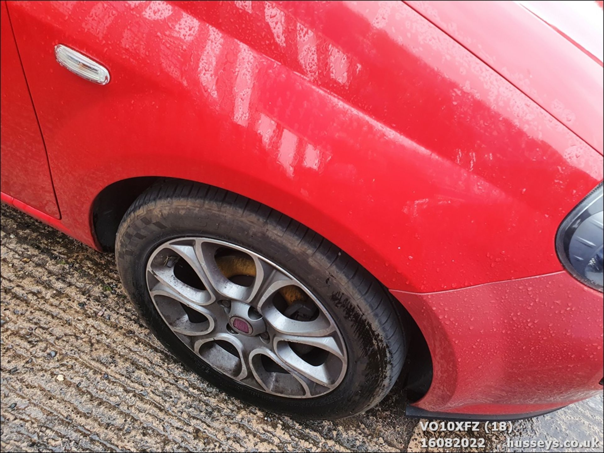 10/10 FIAT PUNTO EVO GP - 1368cc 3dr Hatchback (Red) - Image 17 of 27