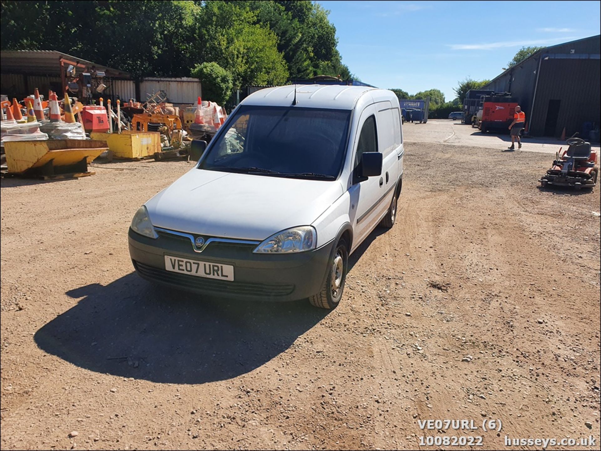 07/07 VAUXHALL COMBO 1700 CDTI - 1248cc 5dr Van (White) - Image 7 of 20