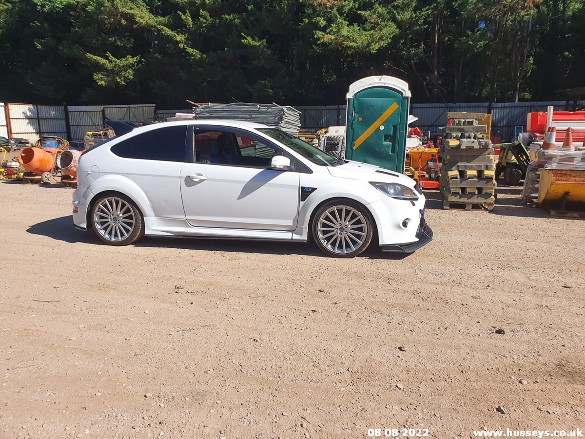 10/10 FORD FOCUS ZETEC S 125 - 1798cc 3dr Hatchback (White, 106k) - Image 7 of 65