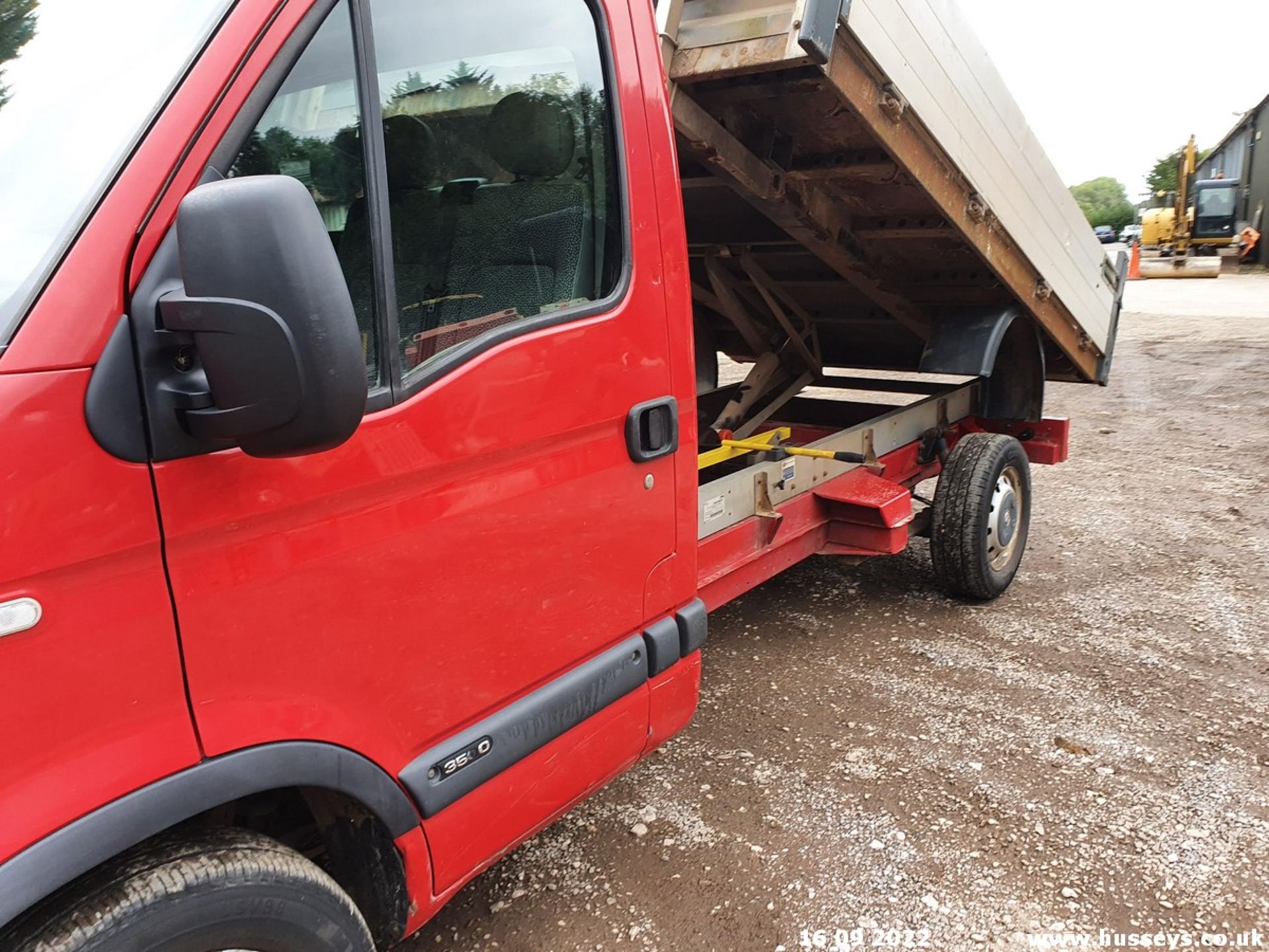 11/11 VAUXHALL MOVANO 3500 CDTI MWB - 2464cc 2dr Tipper (Red, 52k) - Image 37 of 44