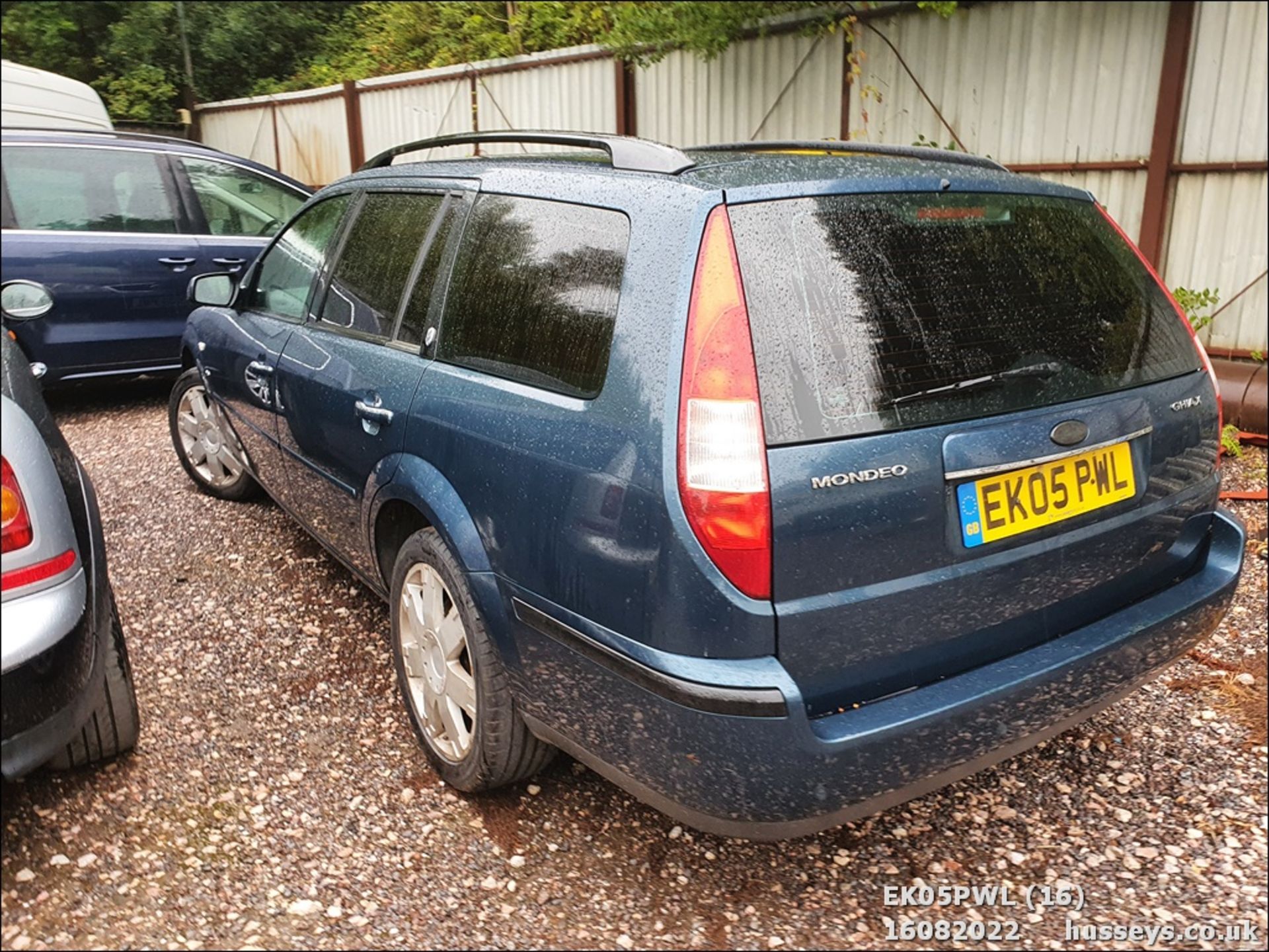 05/05 FORD MONDEO GHIA X V6 - 2967cc 5dr Estate (Blue, 75k) - Image 16 of 22