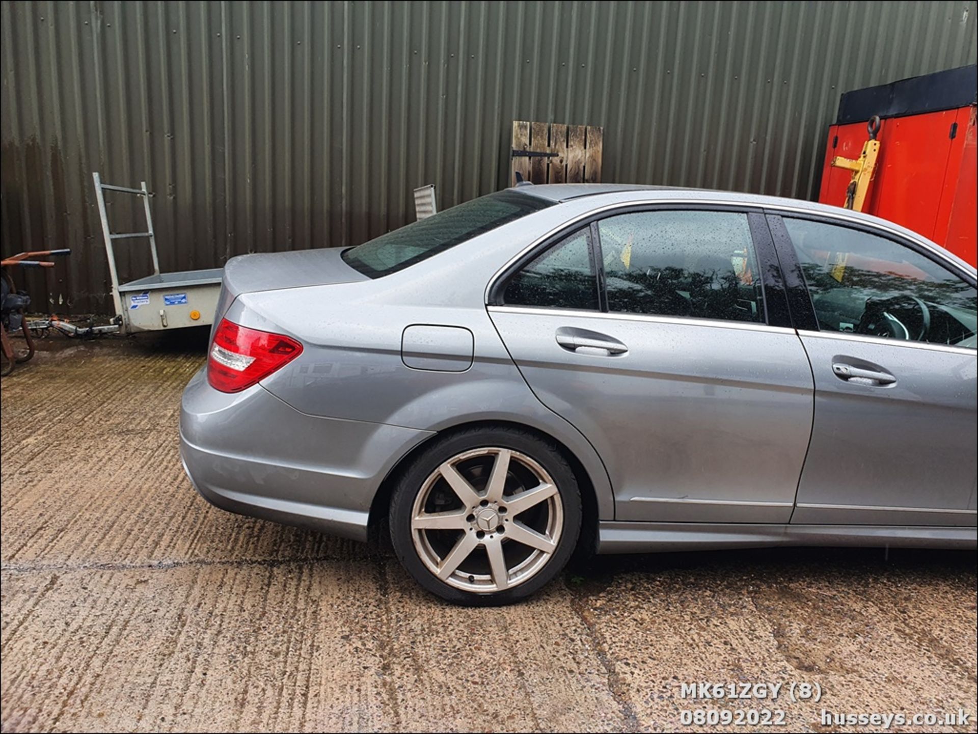 11/61 MERCEDES-BENZ C220 SPORT CDI BLUEEFFI-C - 2143cc 4dr Saloon (Silver, 161k) - Image 8 of 28