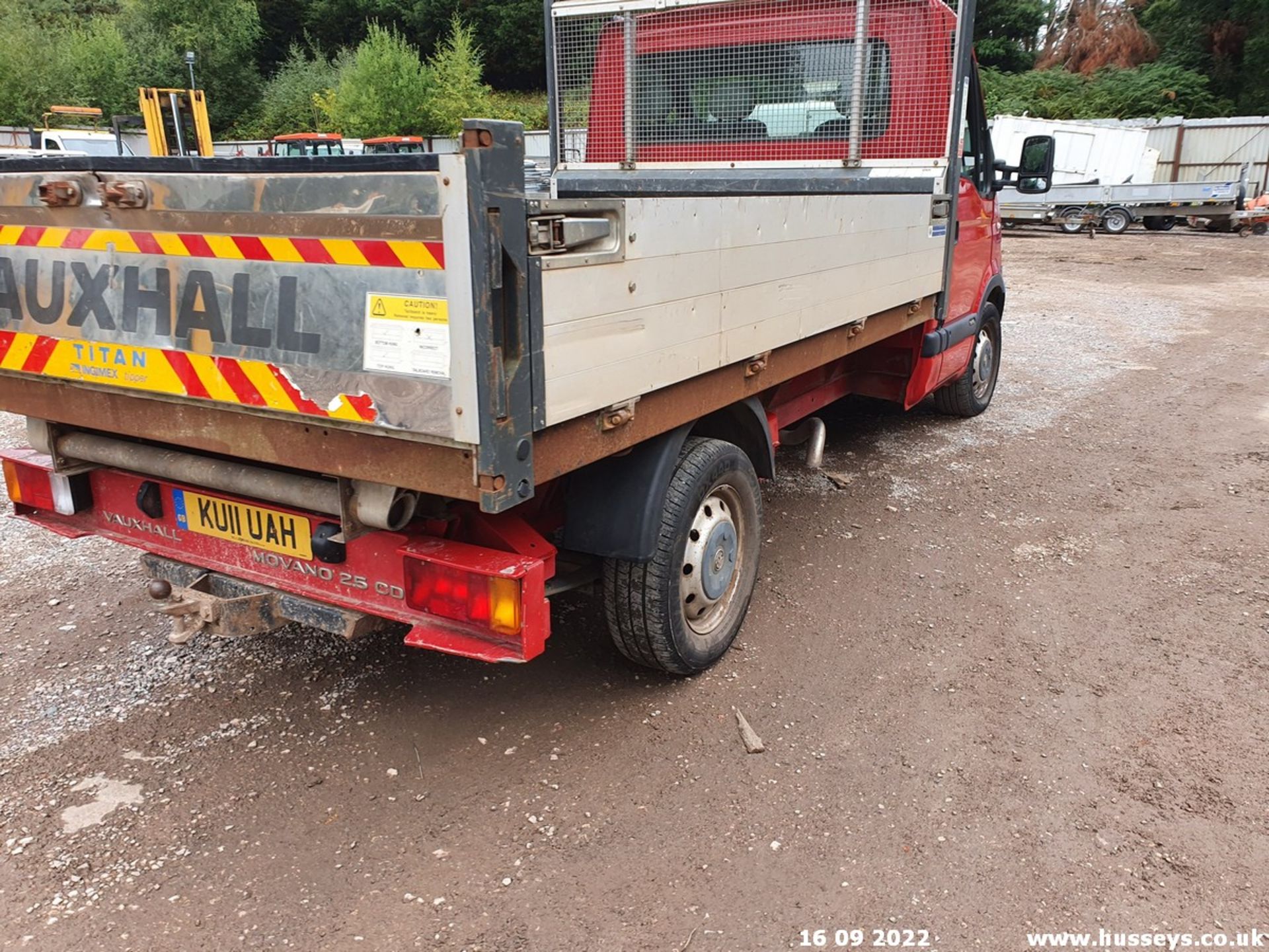 11/11 VAUXHALL MOVANO 3500 CDTI MWB - 2464cc 2dr Tipper (Red, 52k) - Image 27 of 44