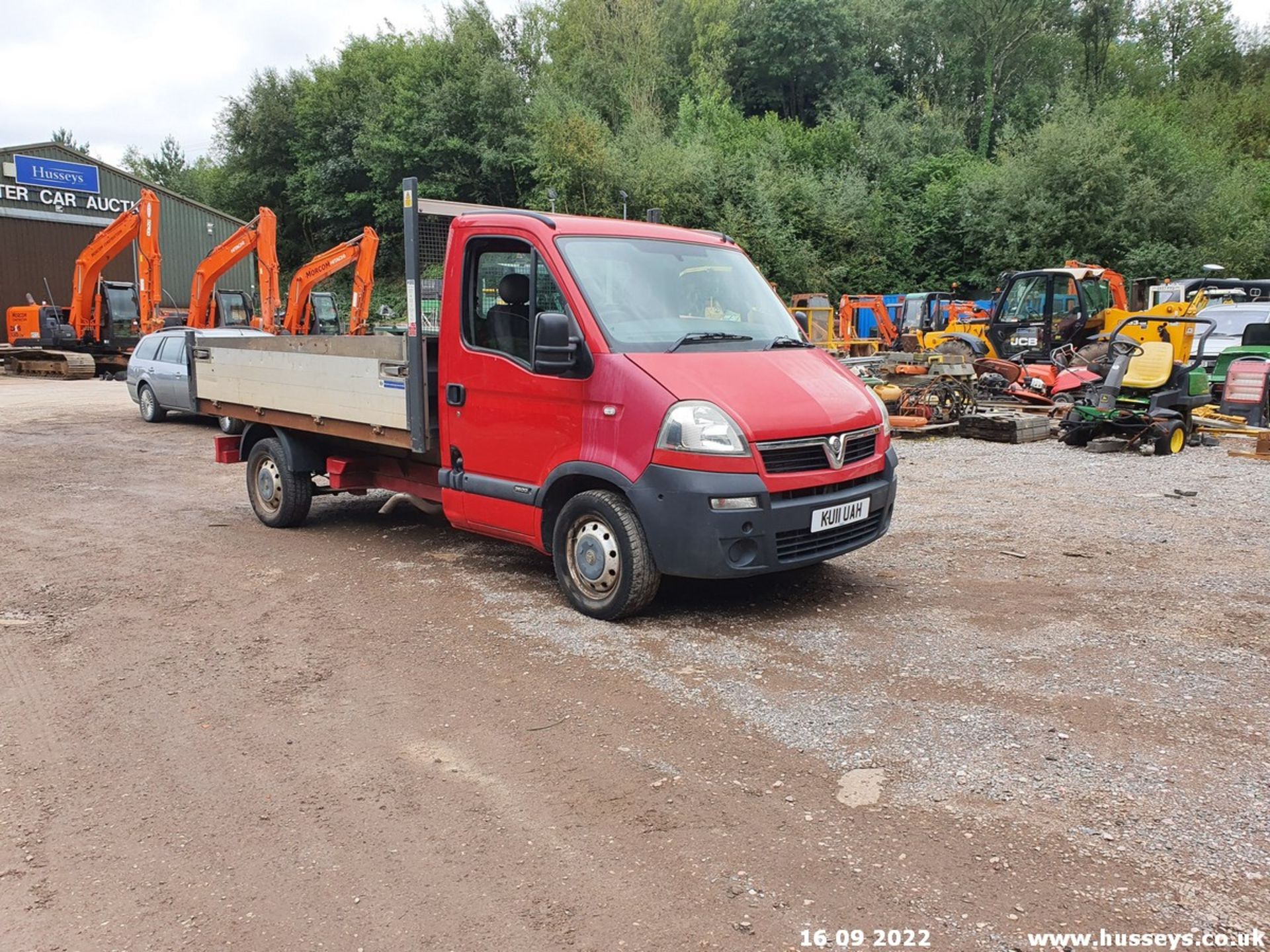 11/11 VAUXHALL MOVANO 3500 CDTI MWB - 2464cc 2dr Tipper (Red, 52k) - Image 5 of 44