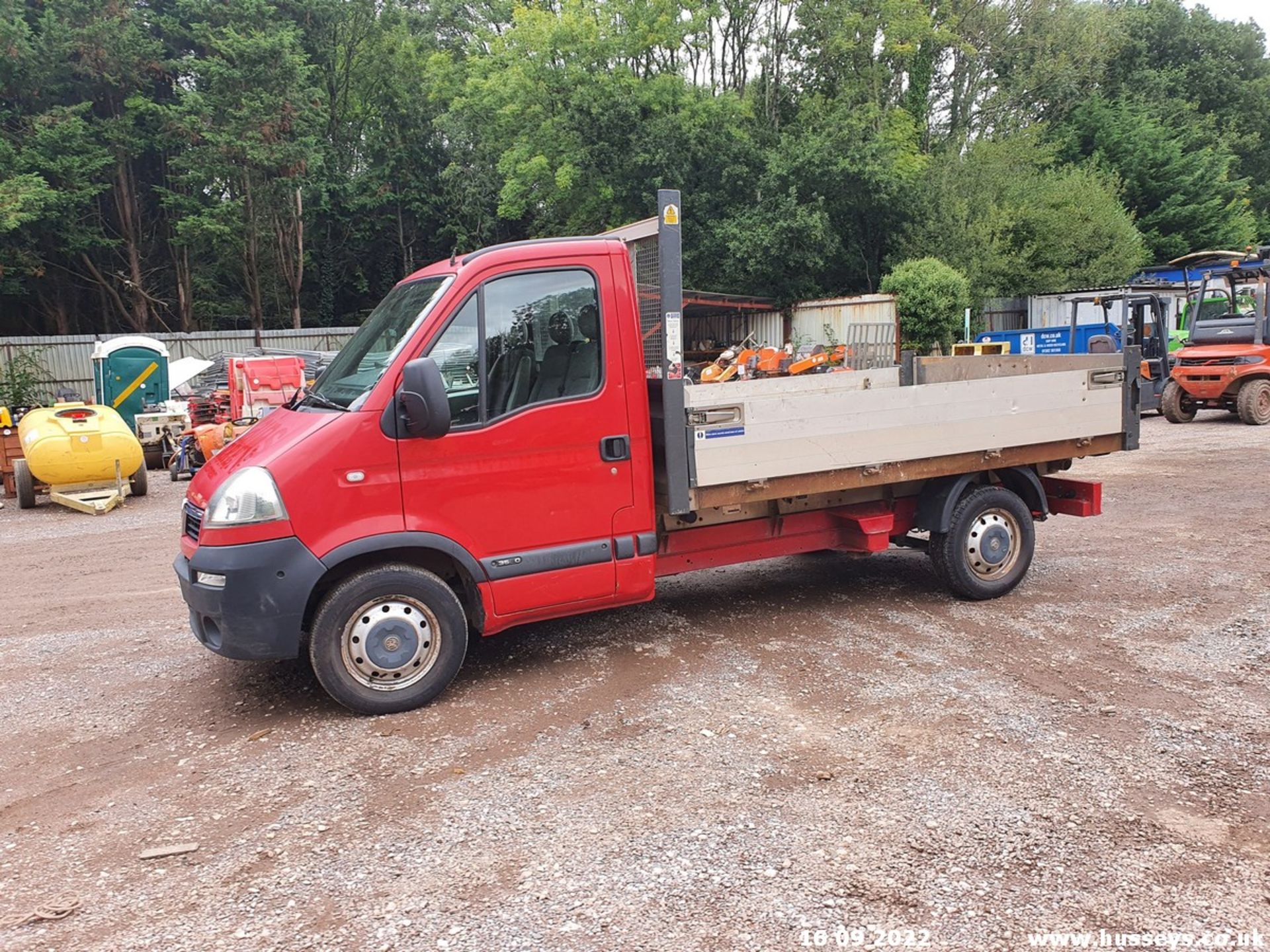 11/11 VAUXHALL MOVANO 3500 CDTI MWB - 2464cc 2dr Tipper (Red, 52k) - Image 18 of 44