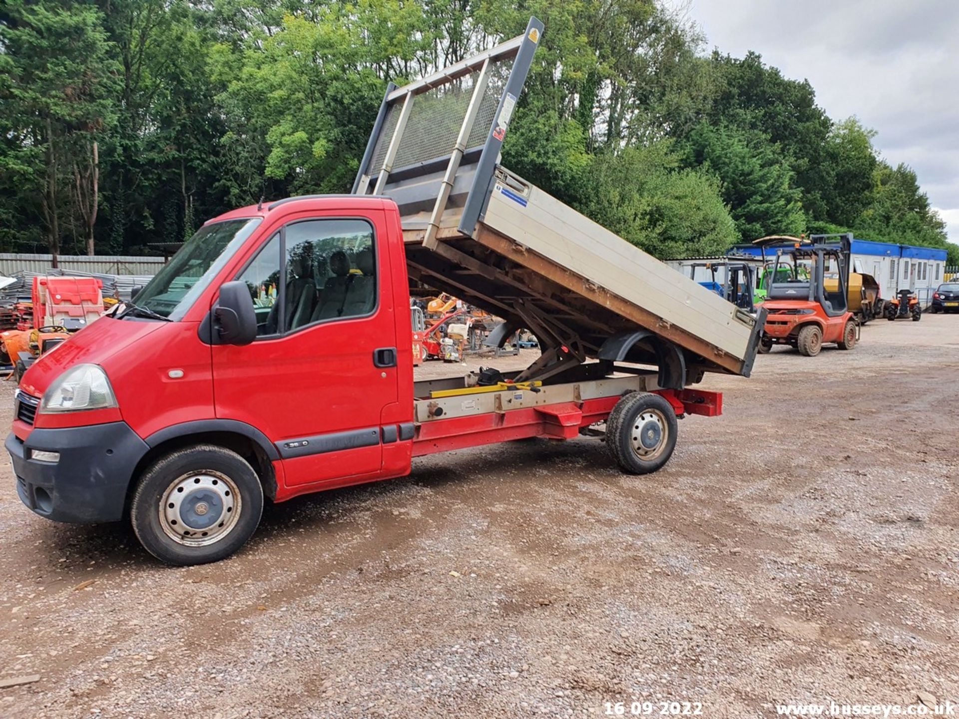 11/11 VAUXHALL MOVANO 3500 CDTI MWB - 2464cc 2dr Tipper (Red, 52k) - Image 40 of 44