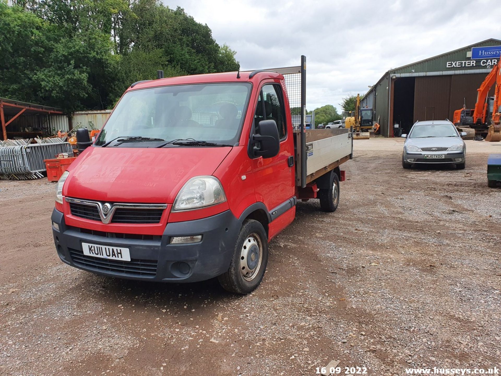11/11 VAUXHALL MOVANO 3500 CDTI MWB - 2464cc 2dr Tipper (Red, 52k) - Image 13 of 44