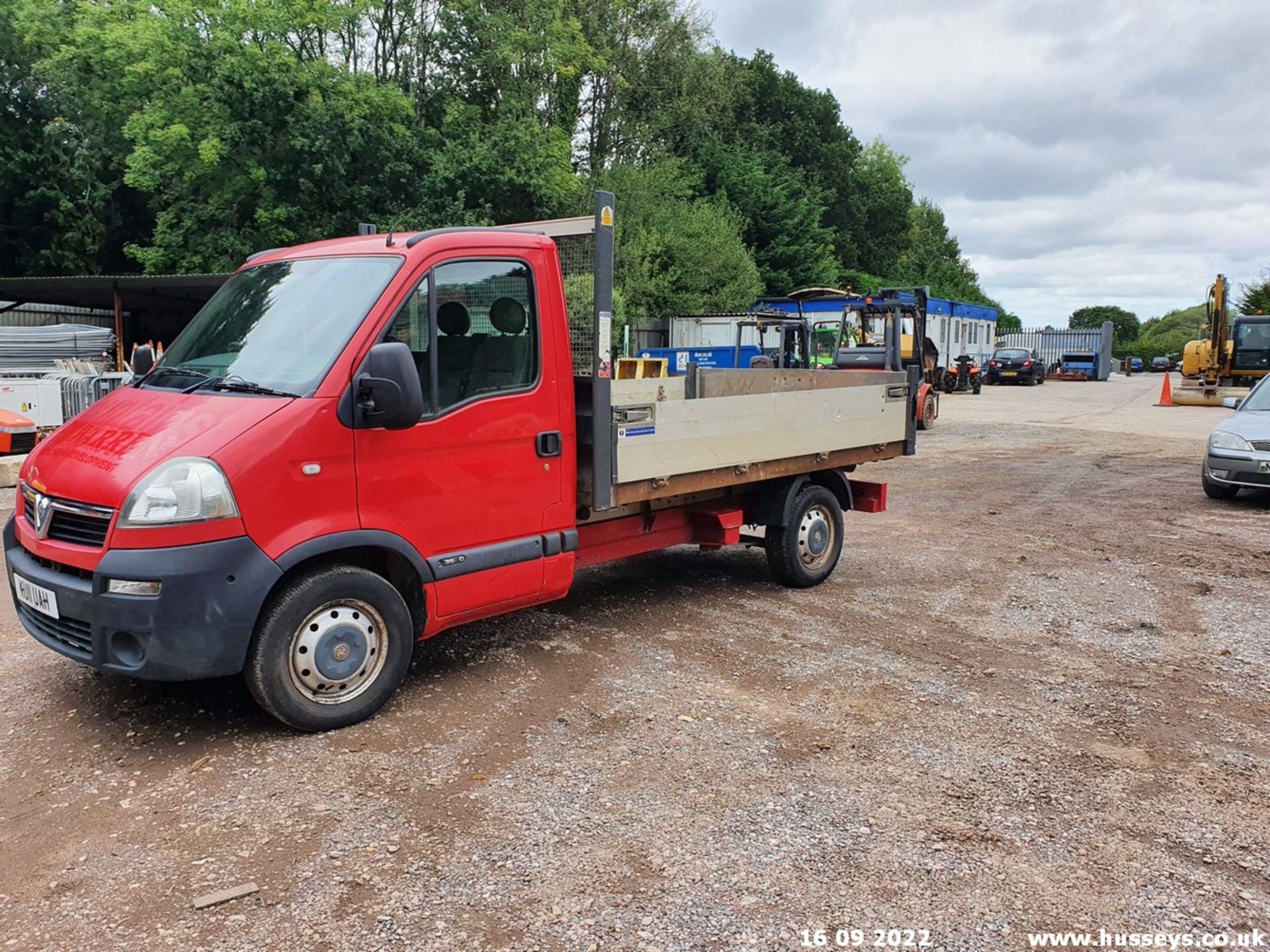 11/11 VAUXHALL MOVANO 3500 CDTI MWB - 2464cc 2dr Tipper (Red, 52k) - Image 16 of 44