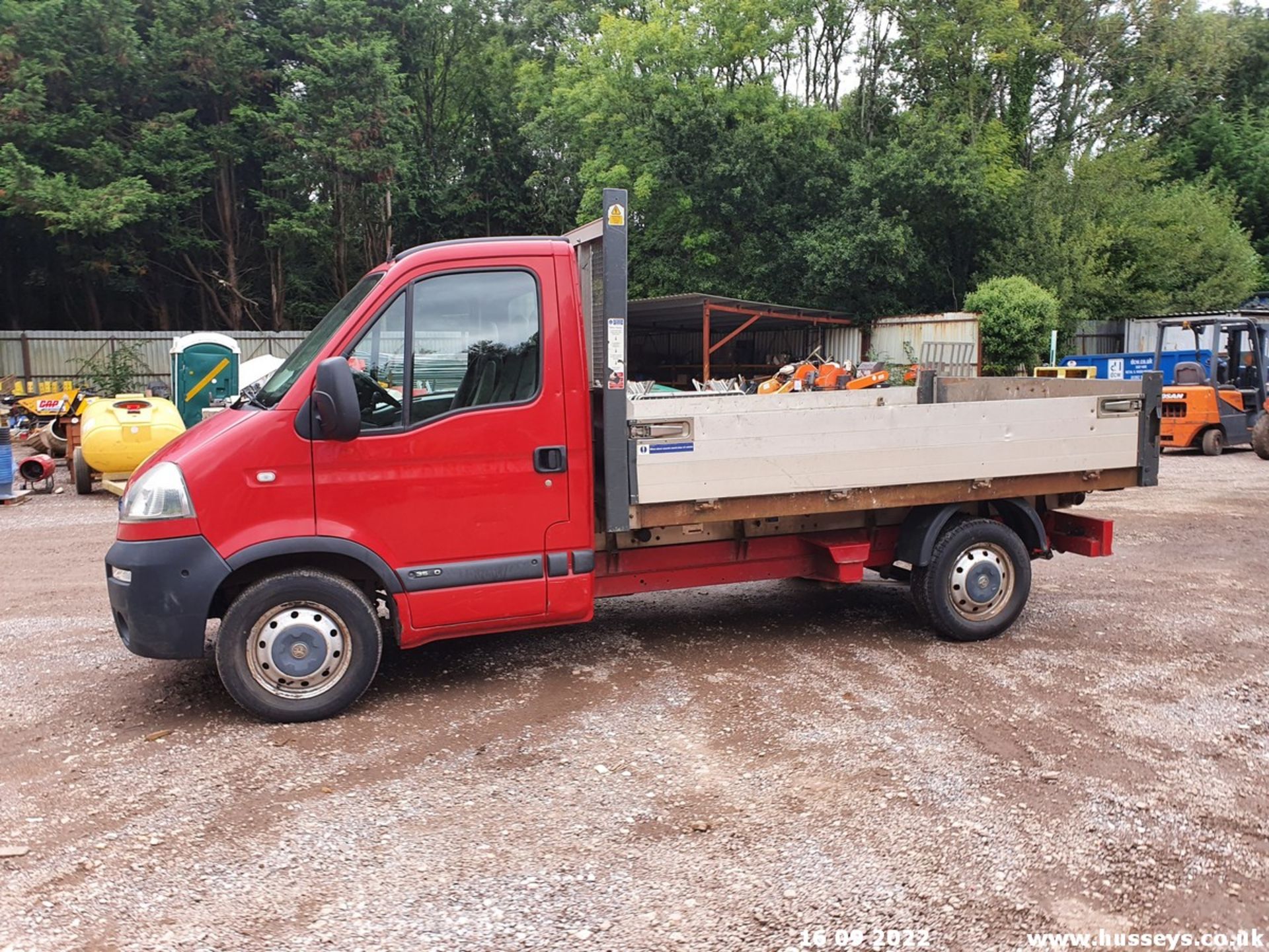 11/11 VAUXHALL MOVANO 3500 CDTI MWB - 2464cc 2dr Tipper (Red, 52k) - Image 19 of 44