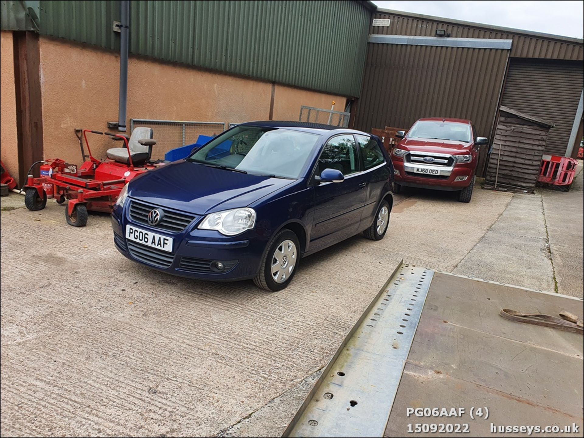 06/06 VOLKSWAGEN POLO S 75 AUTO - 1400cc 3dr Hatchback (Blue, 78k) - Image 3 of 38