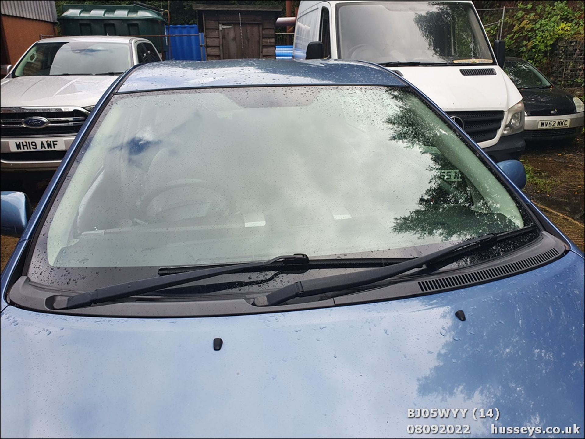 05/05 TOYOTA PRIUS T4 VVT-I AUTO - 1497cc 5dr Hatchback (Blue, 137k) - Image 14 of 26