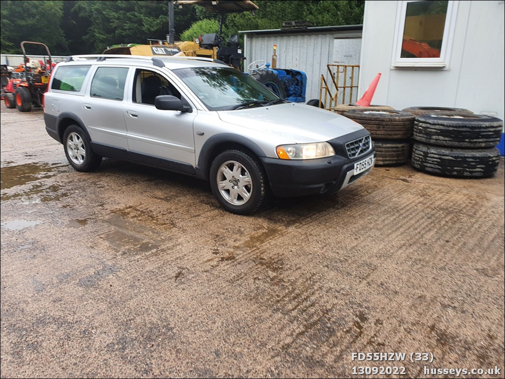 05/55 VOLVO XC70 D SE - 2401cc 5dr Estate (Silver, 128k) - Image 33 of 34