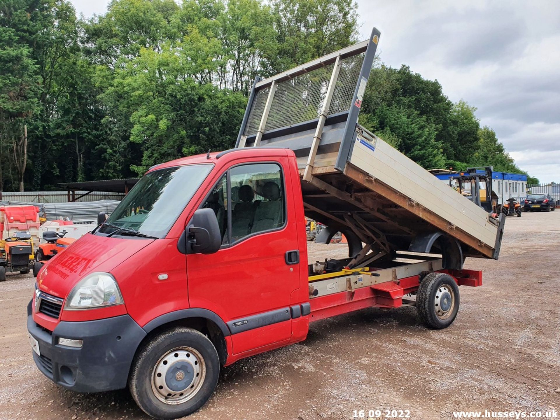 11/11 VAUXHALL MOVANO 3500 CDTI MWB - 2464cc 2dr Tipper (Red, 52k) - Image 38 of 44