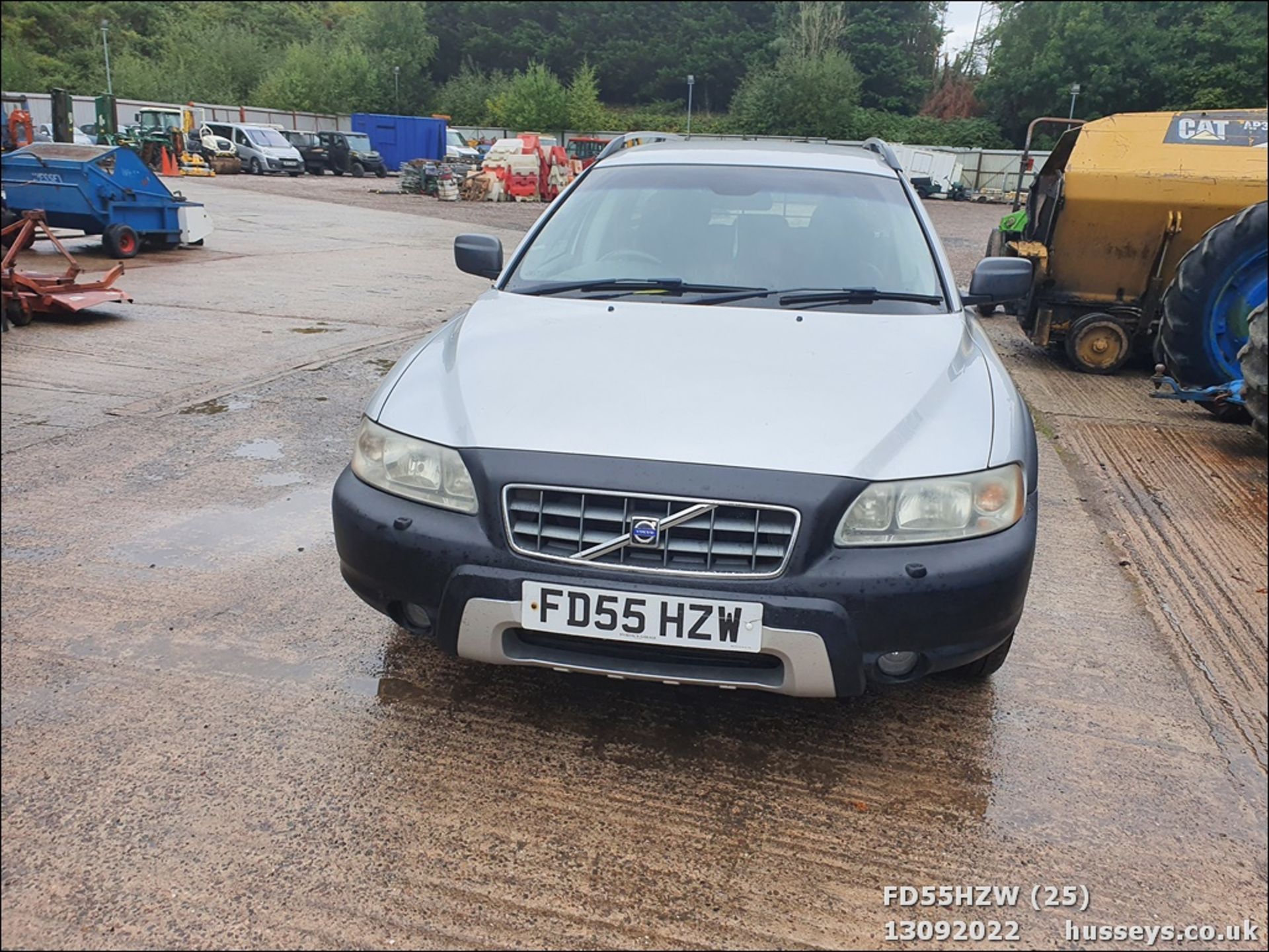 05/55 VOLVO XC70 D SE - 2401cc 5dr Estate (Silver, 128k) - Image 25 of 34