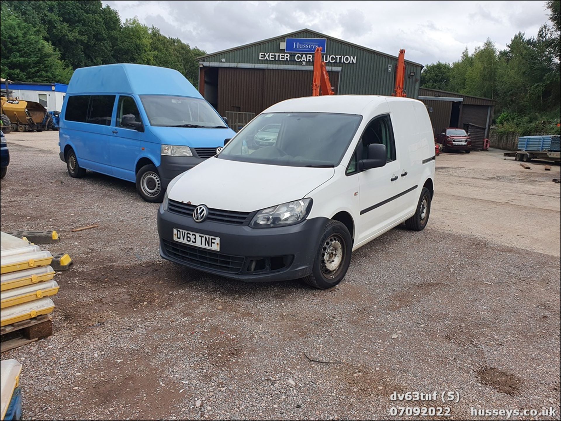 13/63 VOLKSWAGEN CADDY C20 TDI 75 - 1598cc 5dr Van (White) - Image 5 of 27