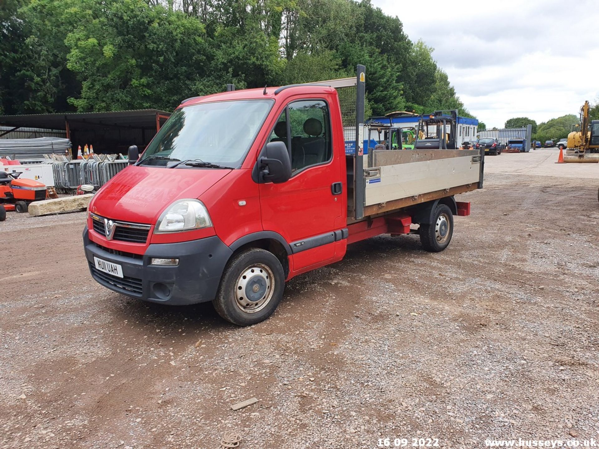 11/11 VAUXHALL MOVANO 3500 CDTI MWB - 2464cc 2dr Tipper (Red, 52k) - Image 15 of 44