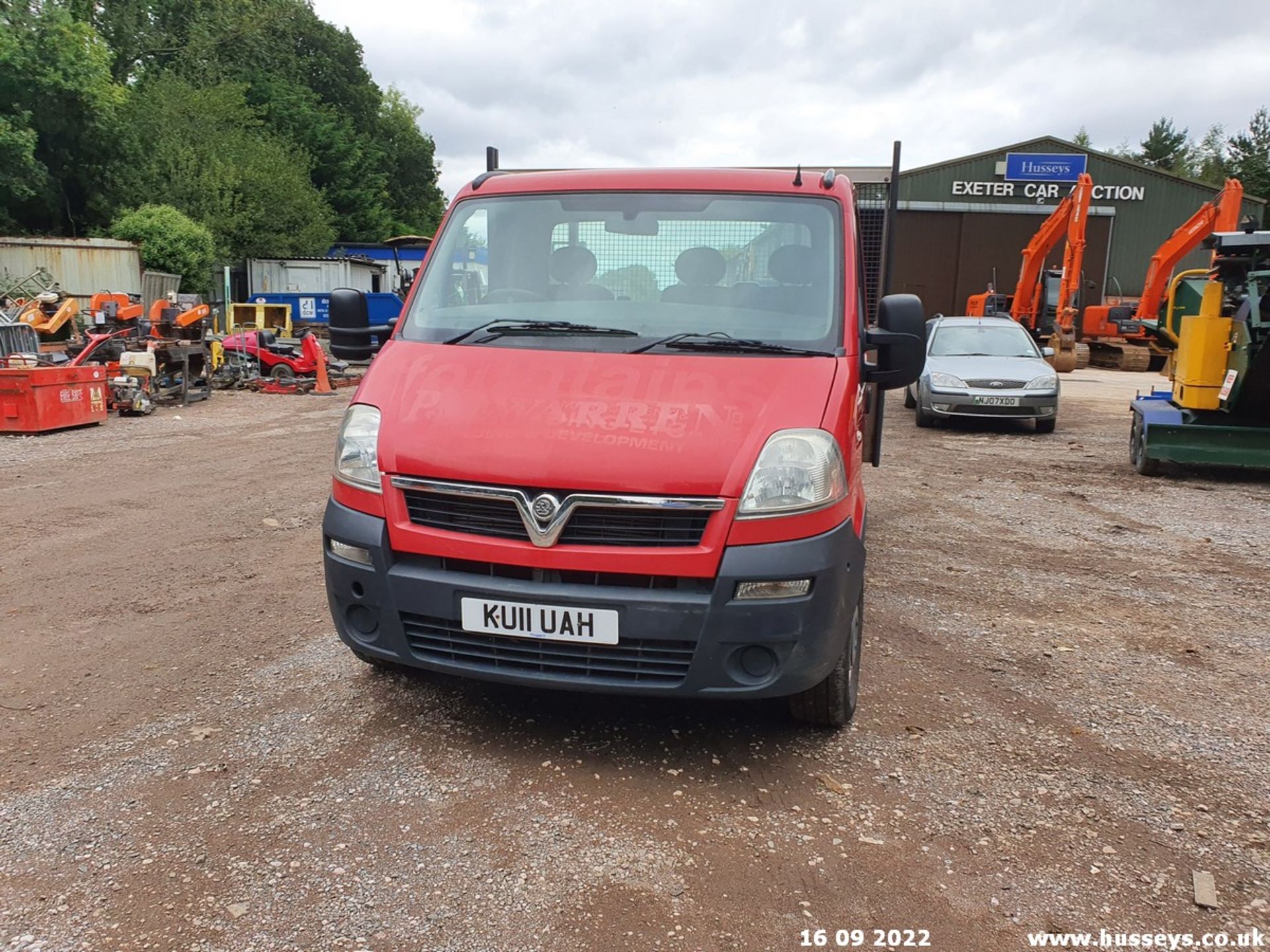 11/11 VAUXHALL MOVANO 3500 CDTI MWB - 2464cc 2dr Tipper (Red, 52k) - Image 11 of 44