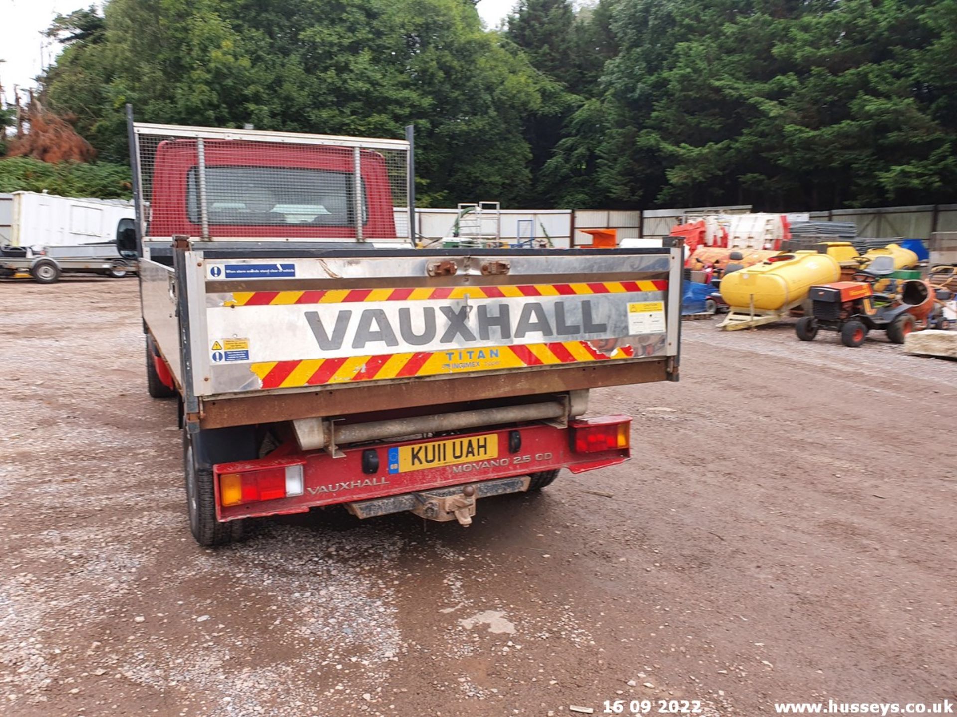 11/11 VAUXHALL MOVANO 3500 CDTI MWB - 2464cc 2dr Tipper (Red, 52k) - Image 22 of 44