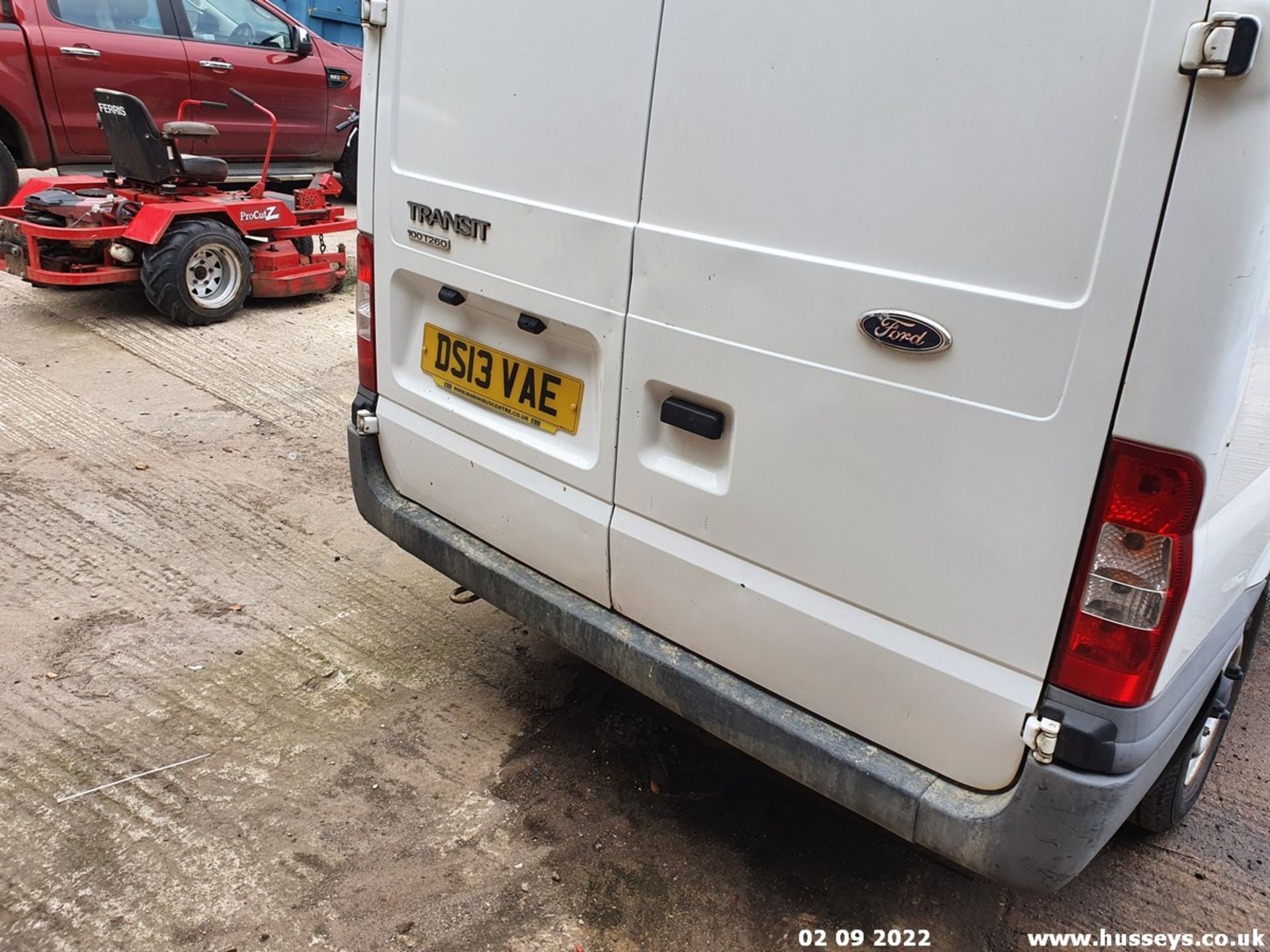 13/13 FORD TRANSIT 100 T260 FWD - 2198cc 5dr Van (White, 131k) - Image 18 of 28