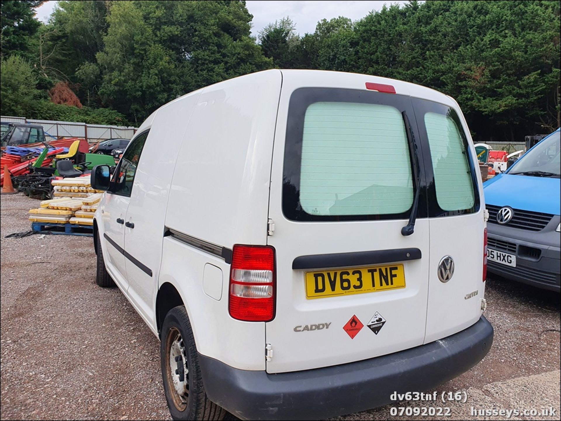 13/63 VOLKSWAGEN CADDY C20 TDI 75 - 1598cc 5dr Van (White) - Image 16 of 27