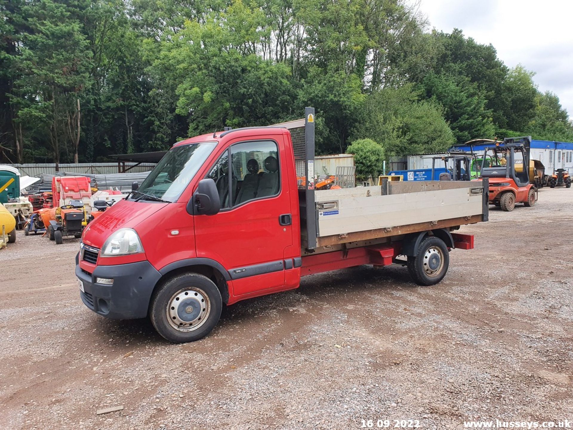 11/11 VAUXHALL MOVANO 3500 CDTI MWB - 2464cc 2dr Tipper (Red, 52k) - Image 17 of 44