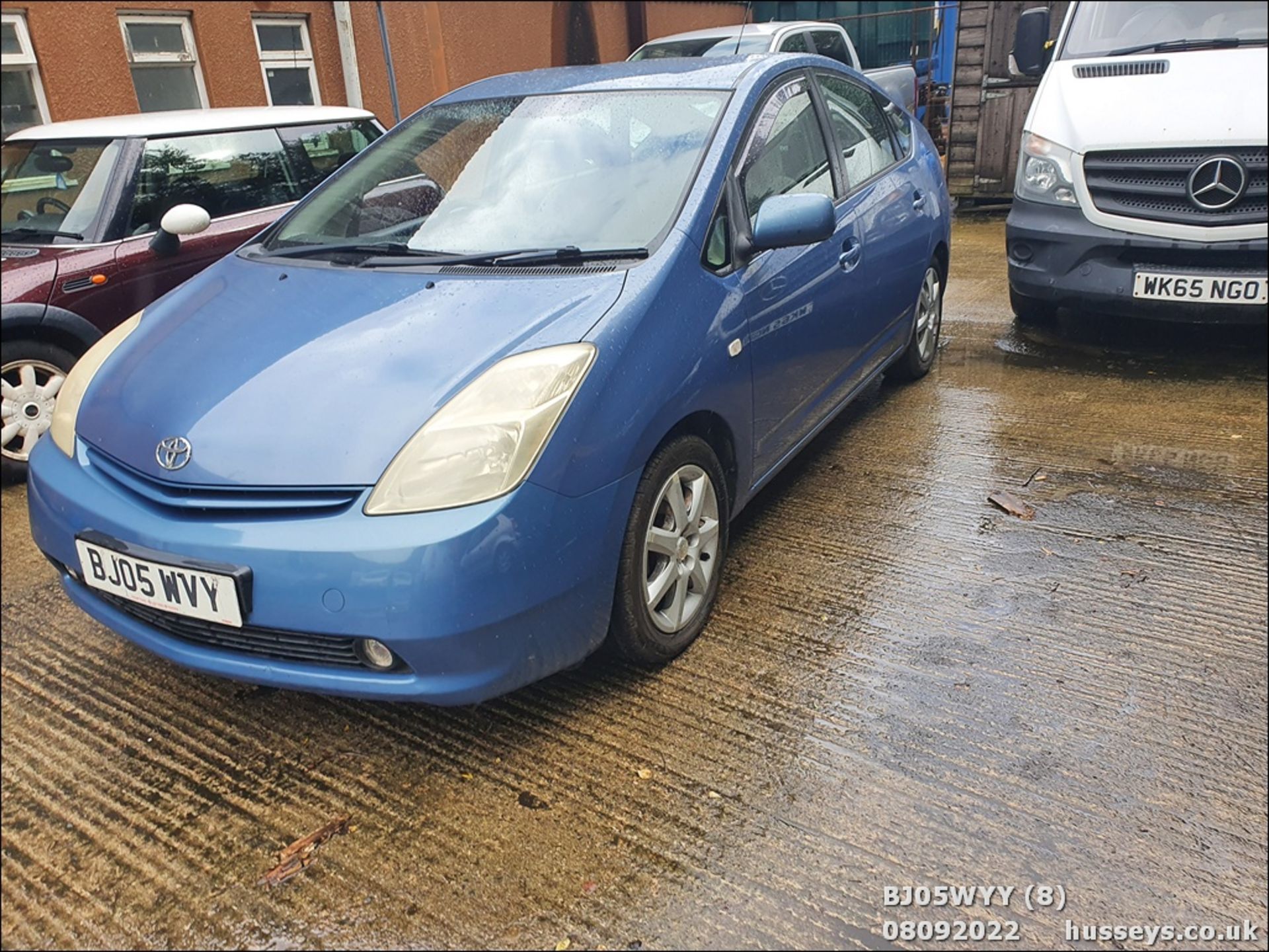 05/05 TOYOTA PRIUS T4 VVT-I AUTO - 1497cc 5dr Hatchback (Blue, 137k) - Image 8 of 26