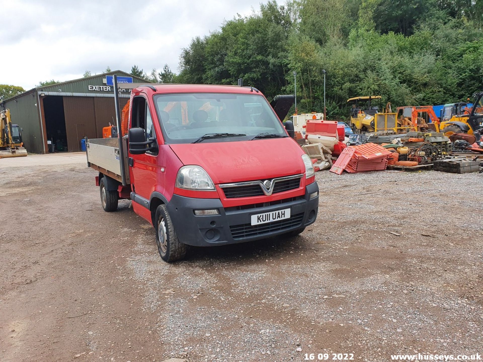 11/11 VAUXHALL MOVANO 3500 CDTI MWB - 2464cc 2dr Tipper (Red, 52k) - Image 7 of 44