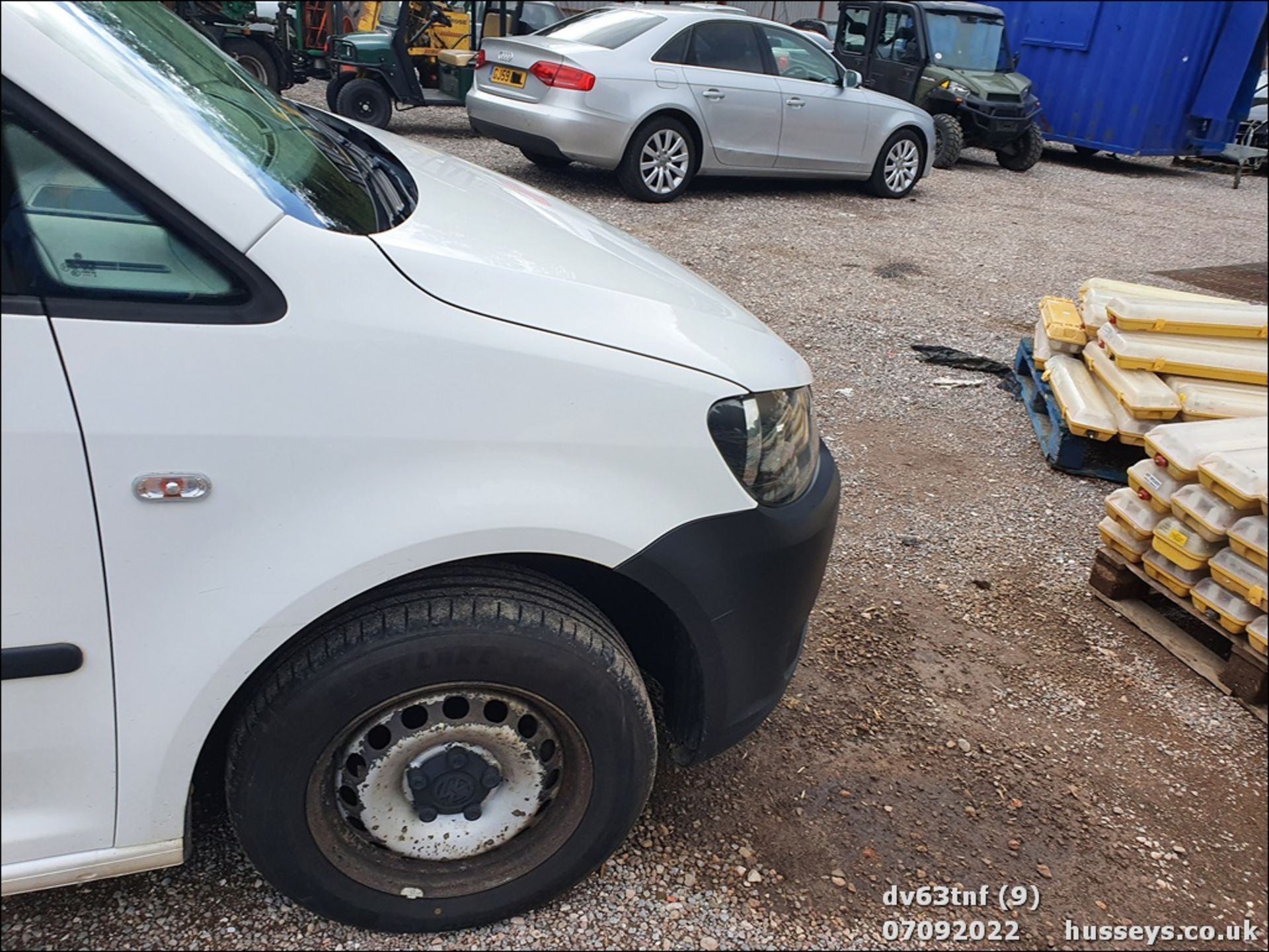 13/63 VOLKSWAGEN CADDY C20 TDI 75 - 1598cc 5dr Van (White) - Image 9 of 27